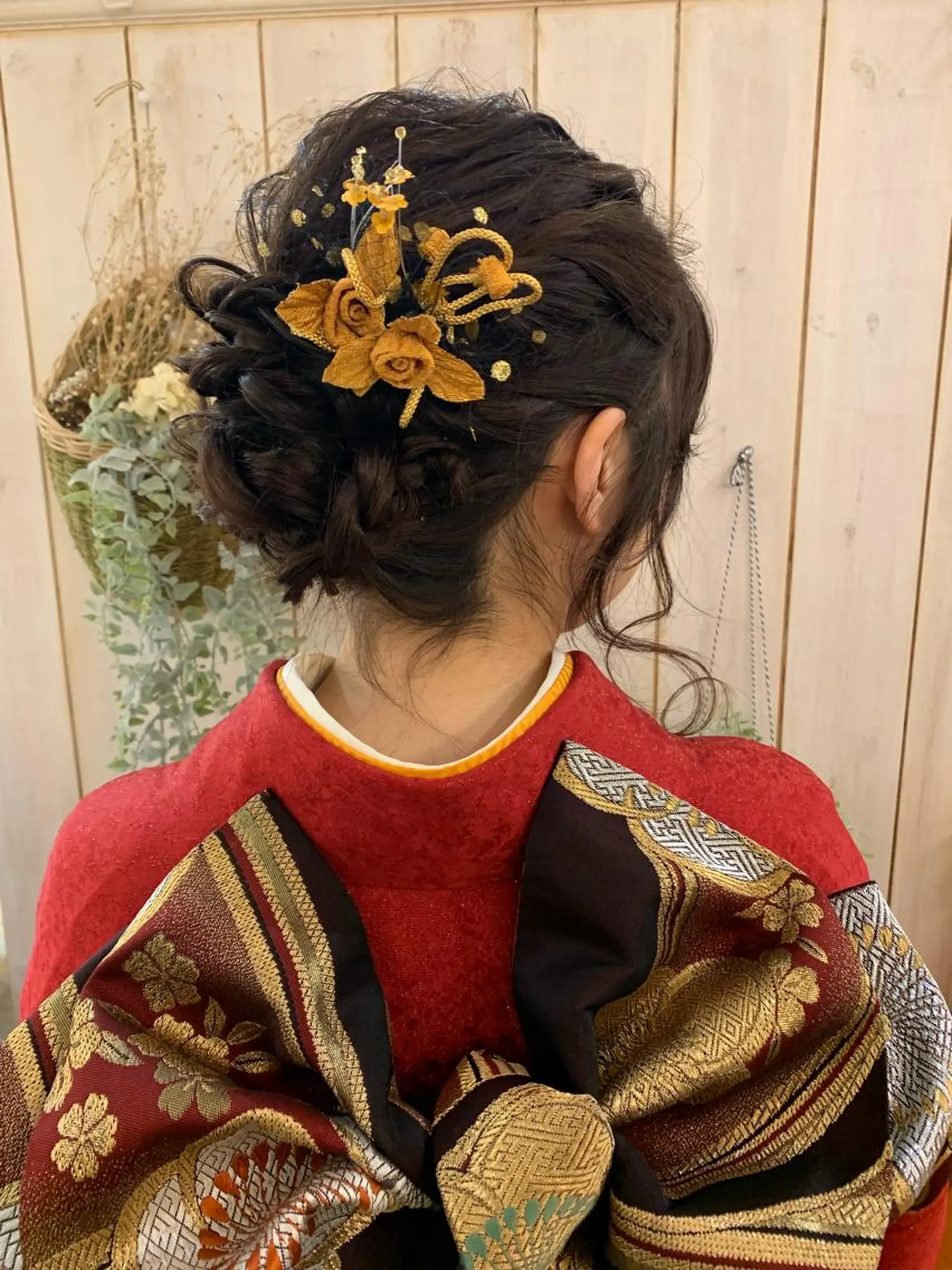 セミロング カラー ヘアアレンジ 増渕 駿介のヘアスタイル