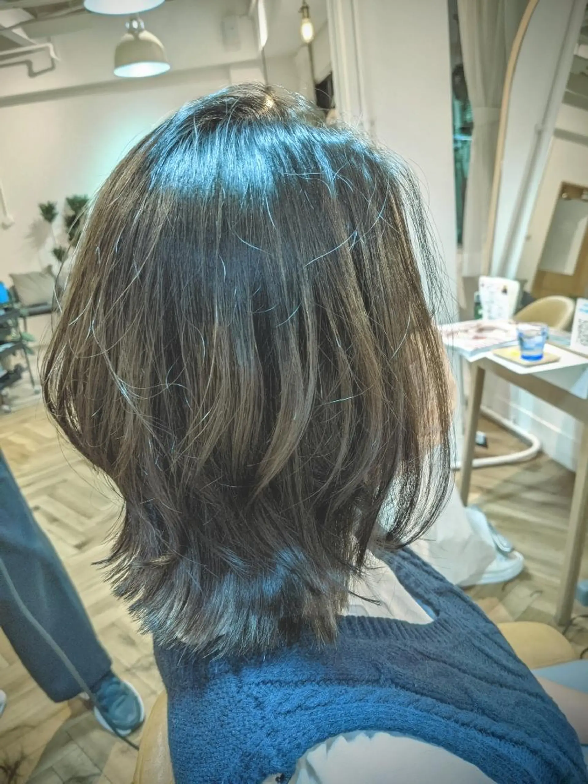 ミディアム カラー ボブ 外ハネヘア 中野 雅子のヘアスタイル