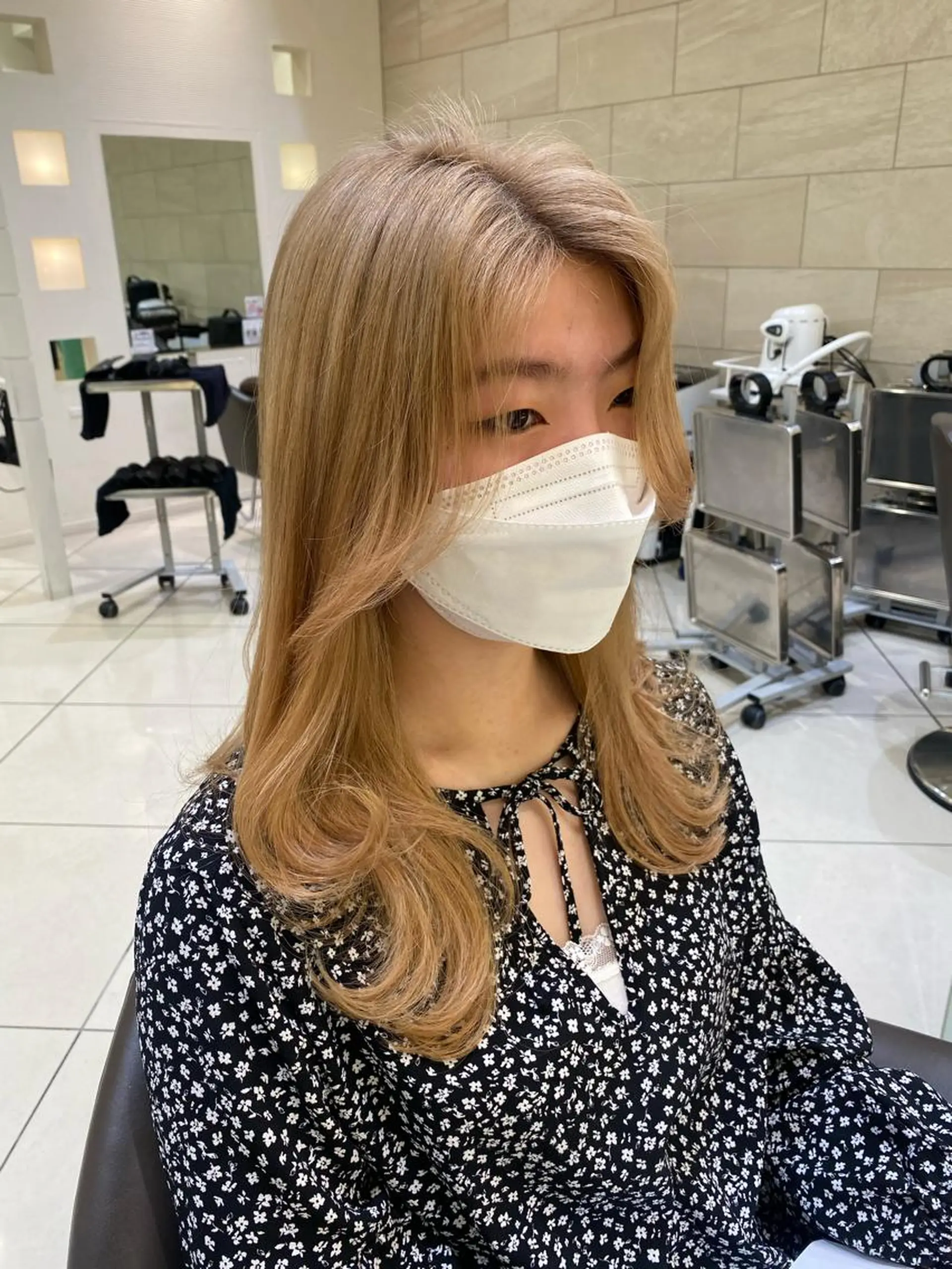 カラー 韓国レイヤー🪽 耳ツボジュエリーのヘアスタイル