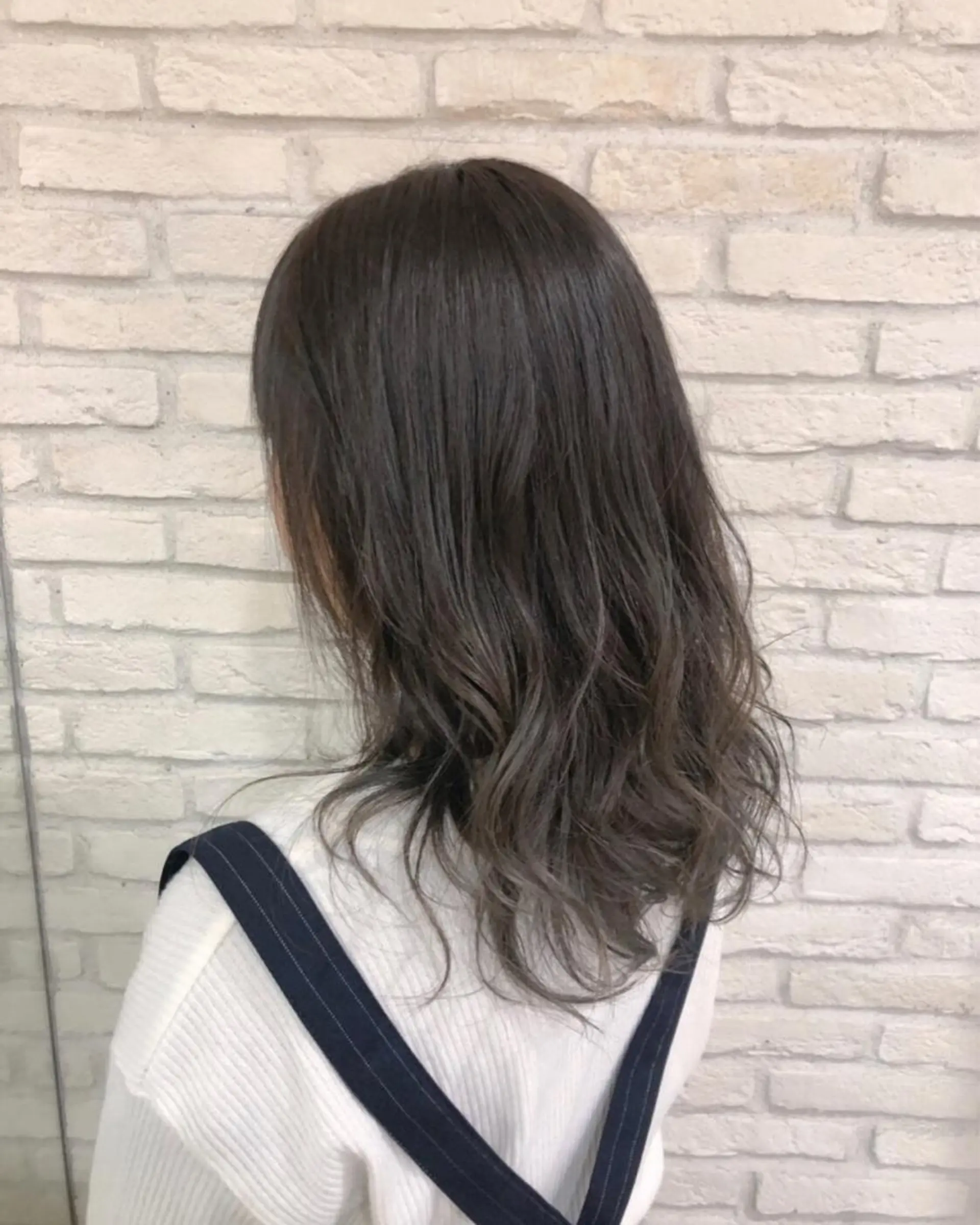 ミディアム カラー グラデーションカラー グレージュ HAUS 片山みほのヘアスタイル