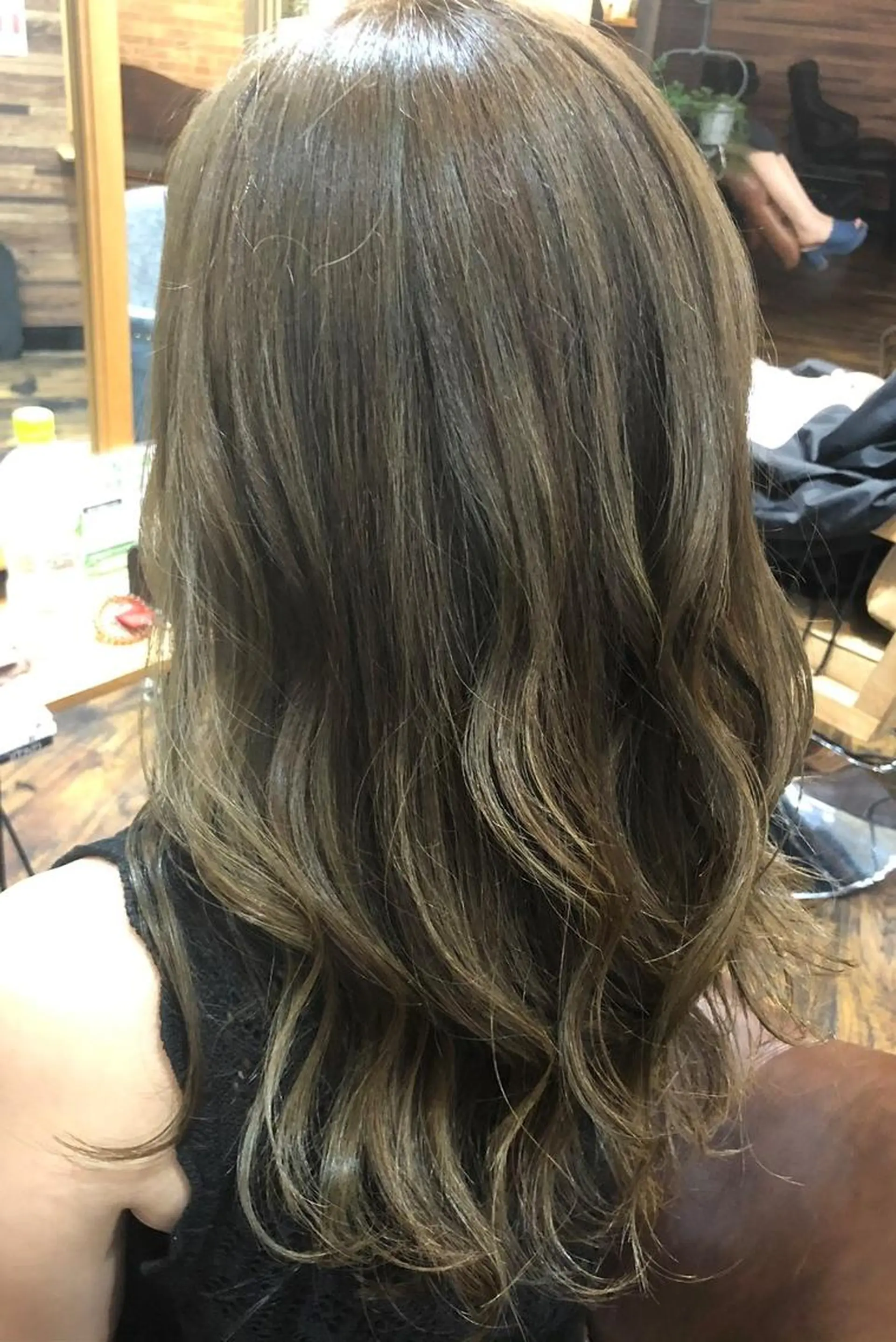 ロング ＦＵＮＩＣ ファニックのヘアスタイル