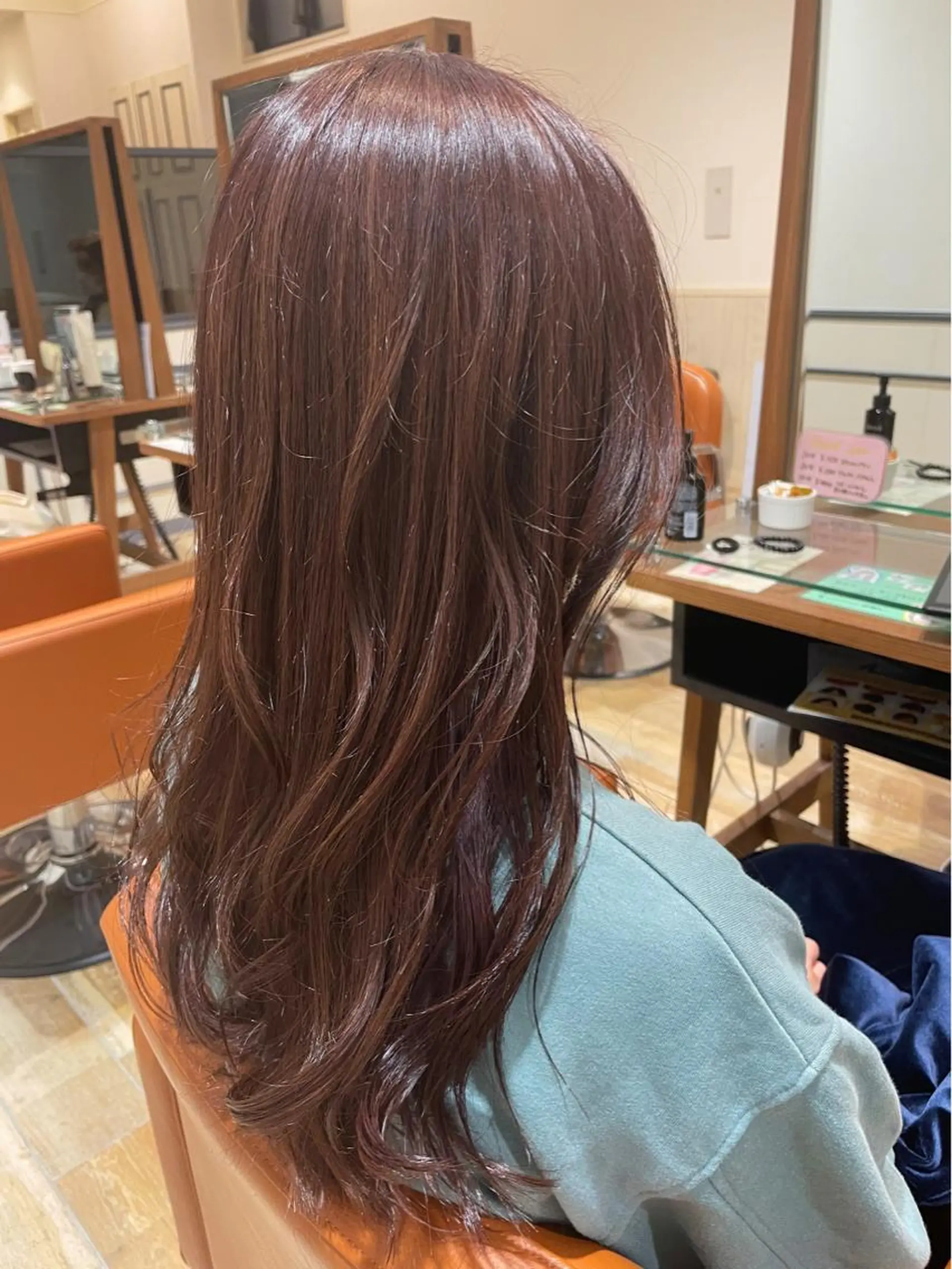 ロング 松島 涼花のヘアスタイル