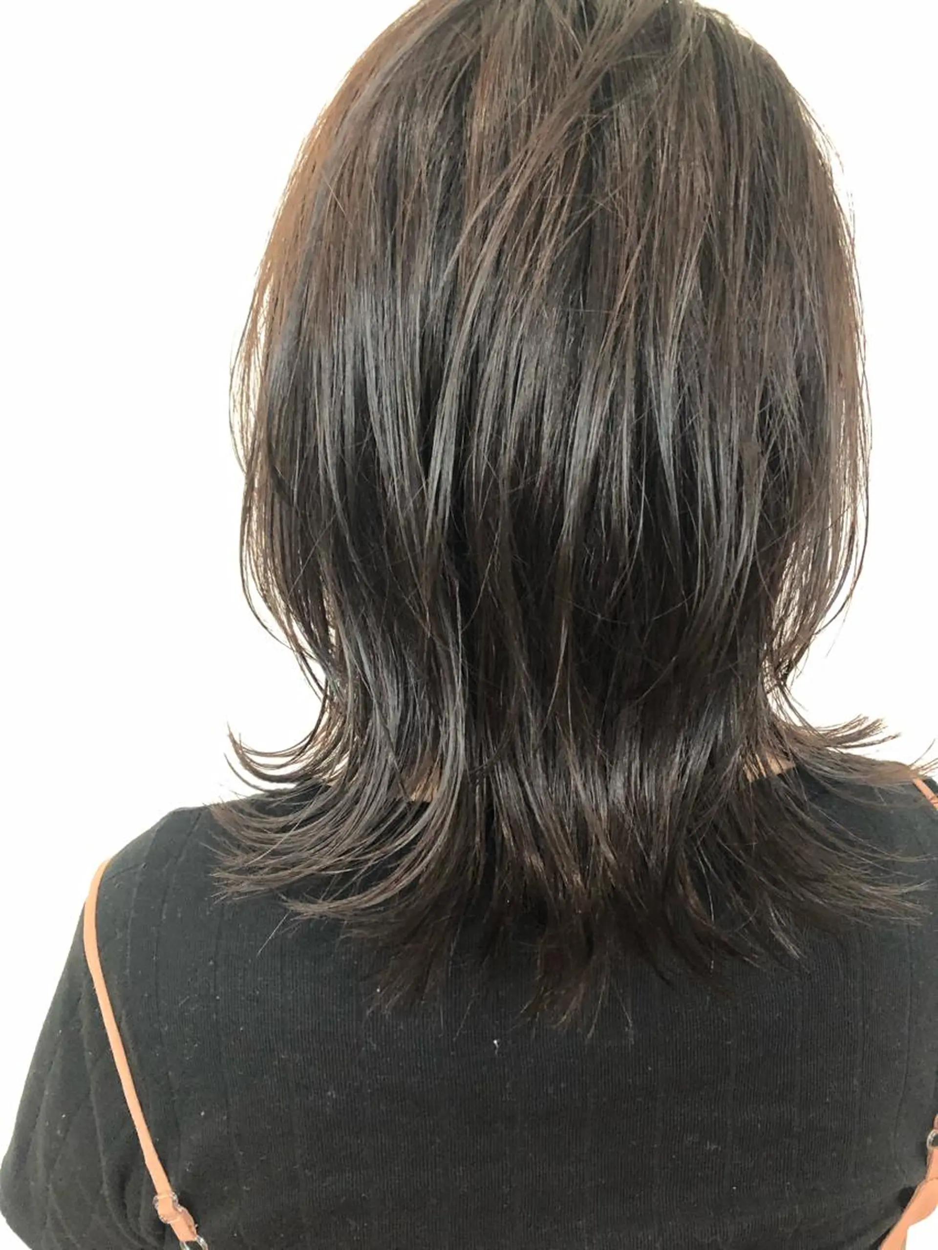 セミロング パーマ 相原 美咲のヘアスタイル