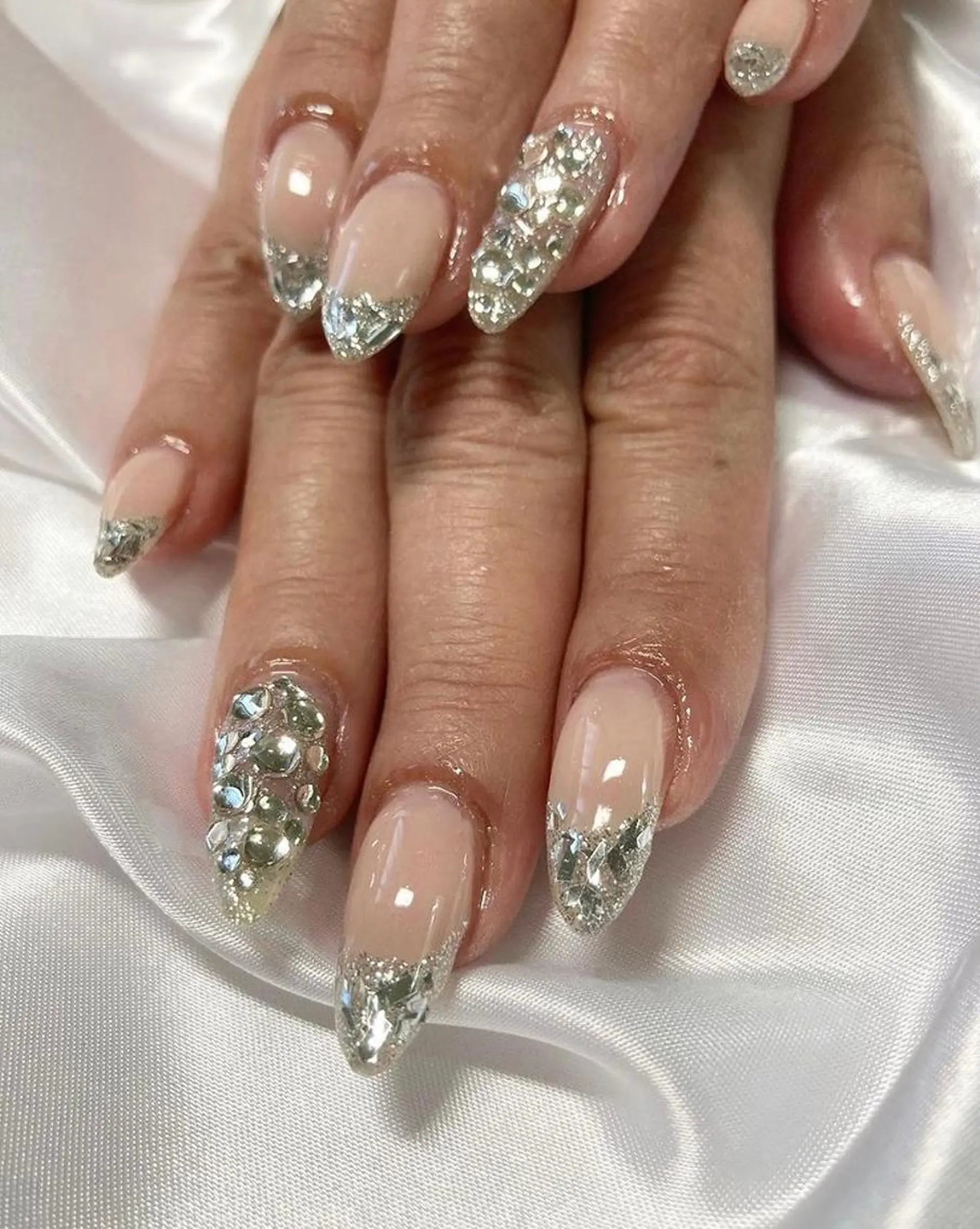 ネイル フレンチネイル ガラスフレンチ 持ち込み ストーンネイル ハンドネイル NailSalon Beniceのネイルデザイン