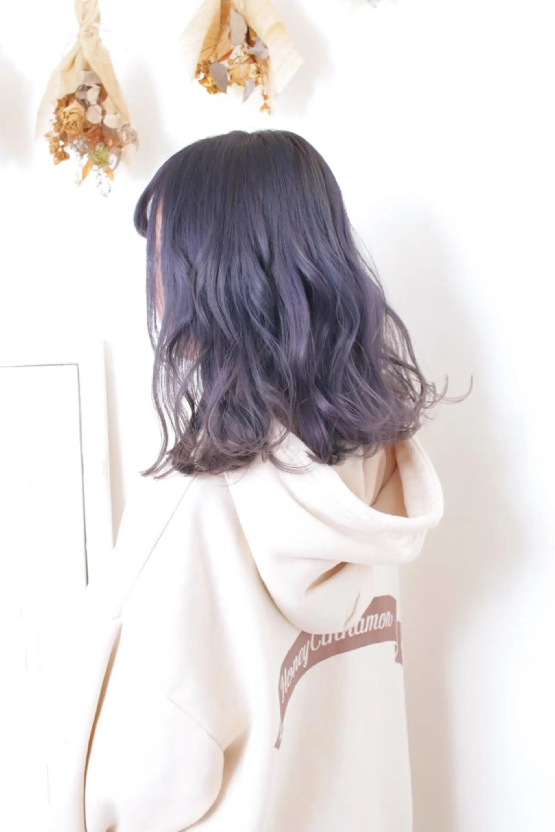 ミディアム カラー パーマ ヘアアレンジ メンズ 推し活専用 【派手髪】飯野ゆかりのヘアスタイル