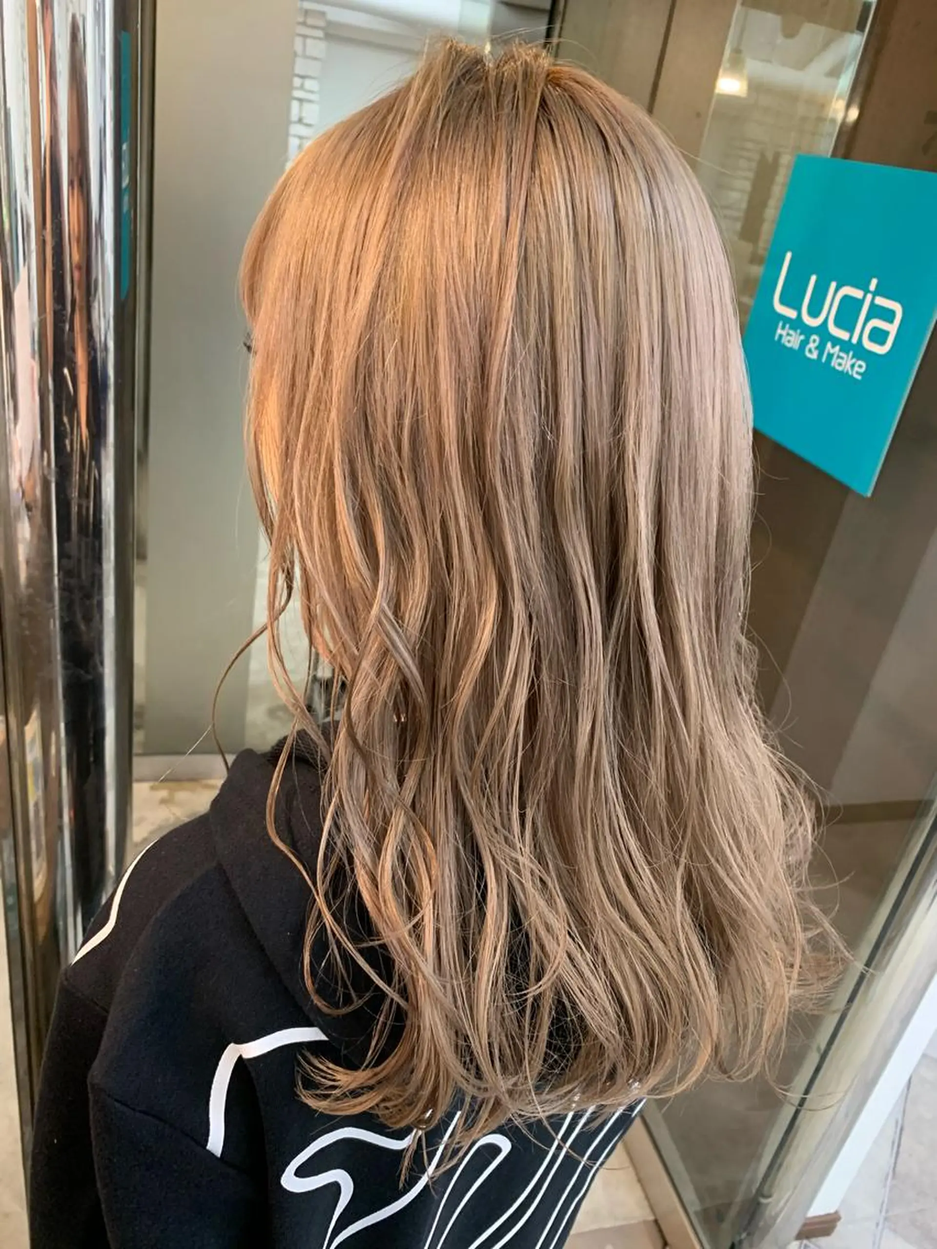 ミディアム Sherry大国町所属・髪質改善×縮毛矯正 ×艶カラーNAOのヘアスタイル