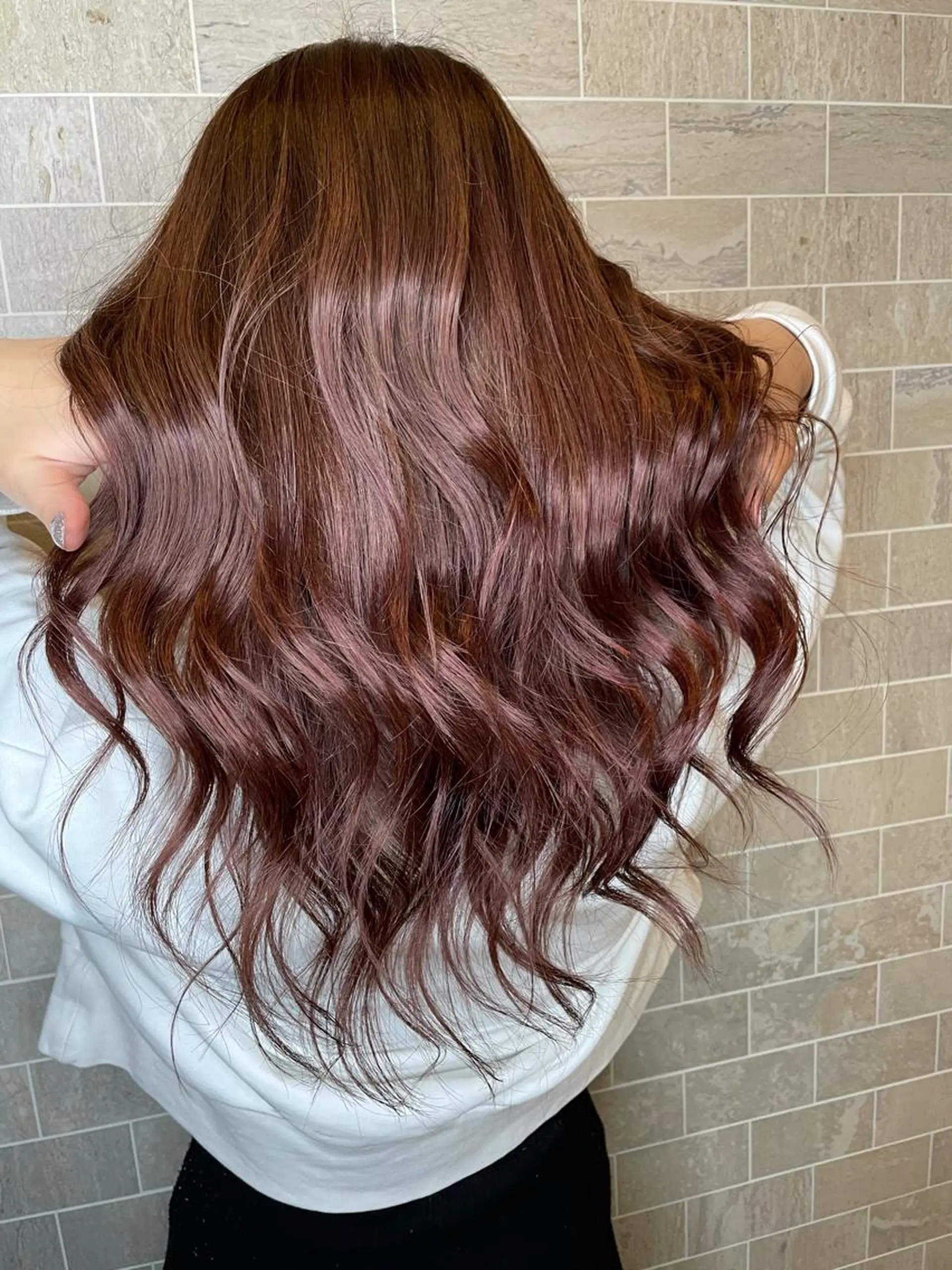 ロング ブリーチ毛矯正.髪質 改善.髪にドラマをのヘアスタイル