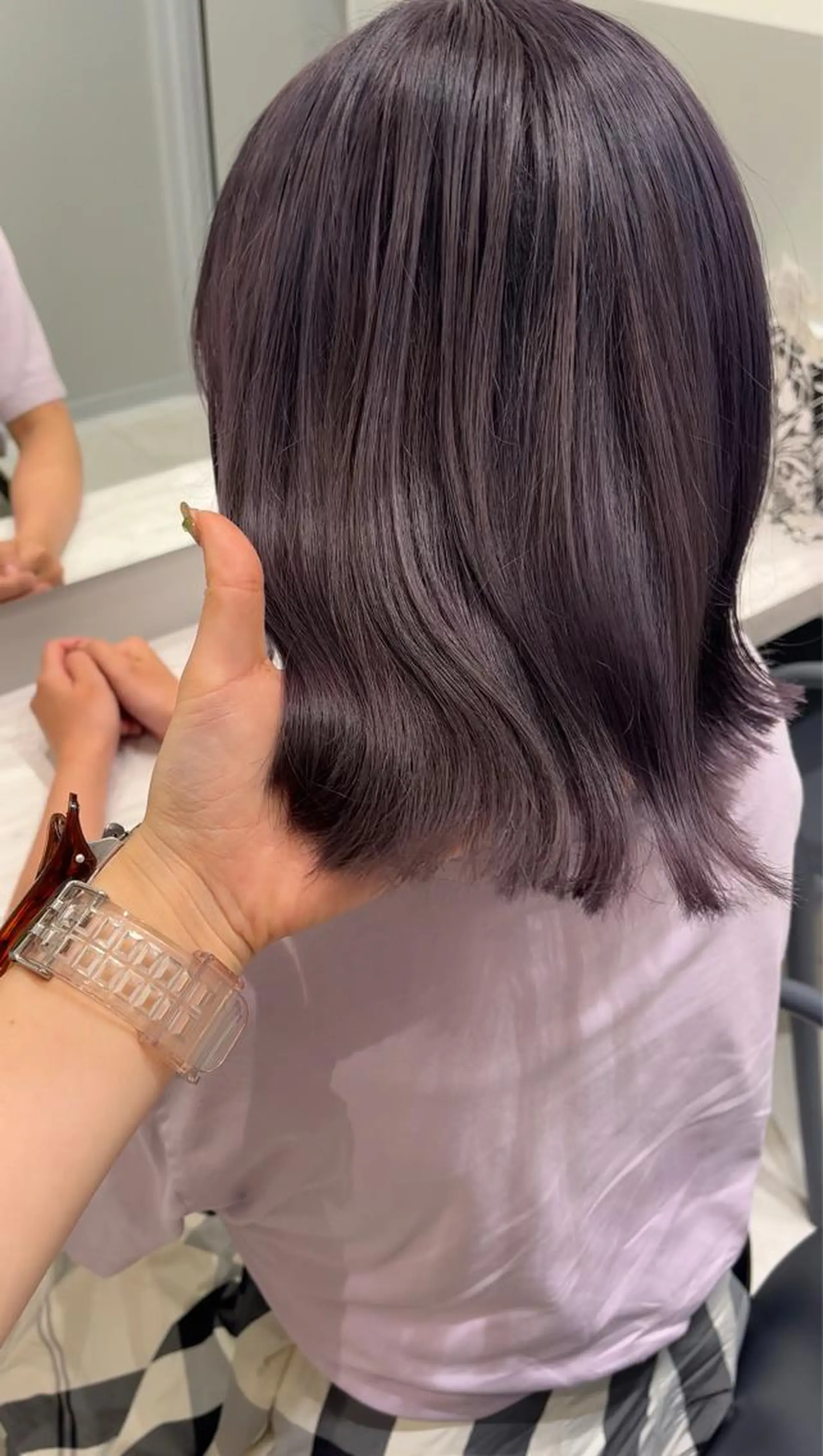 ショート カラー ブリーチ ラベンダーカラー ラベンダーグレー ヘアカラー トリートメント 似合わせ特化🌷 kasumiのヘアスタイル