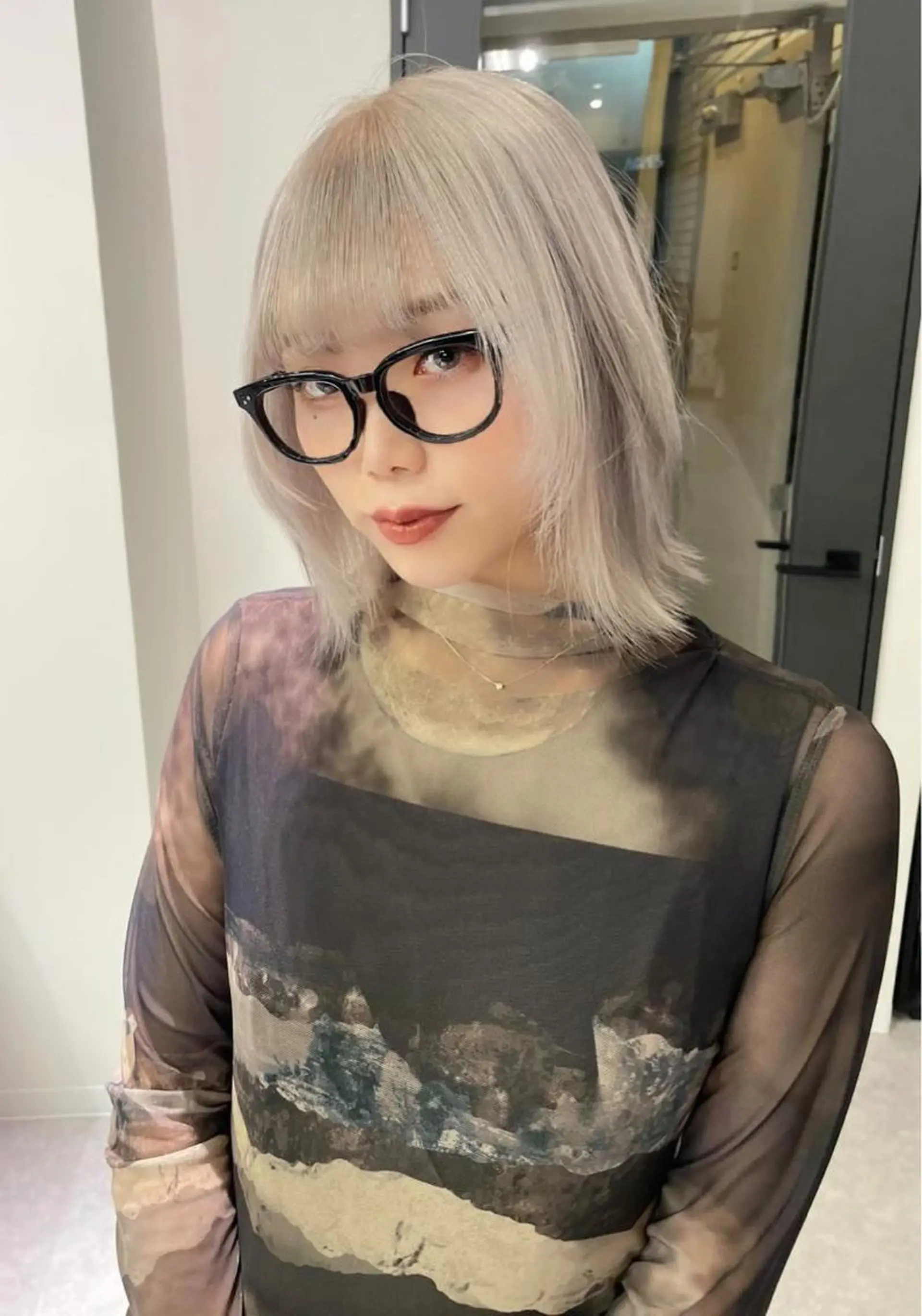 セミロング 韓国ハイトーン🦋 hikariのヘアスタイル