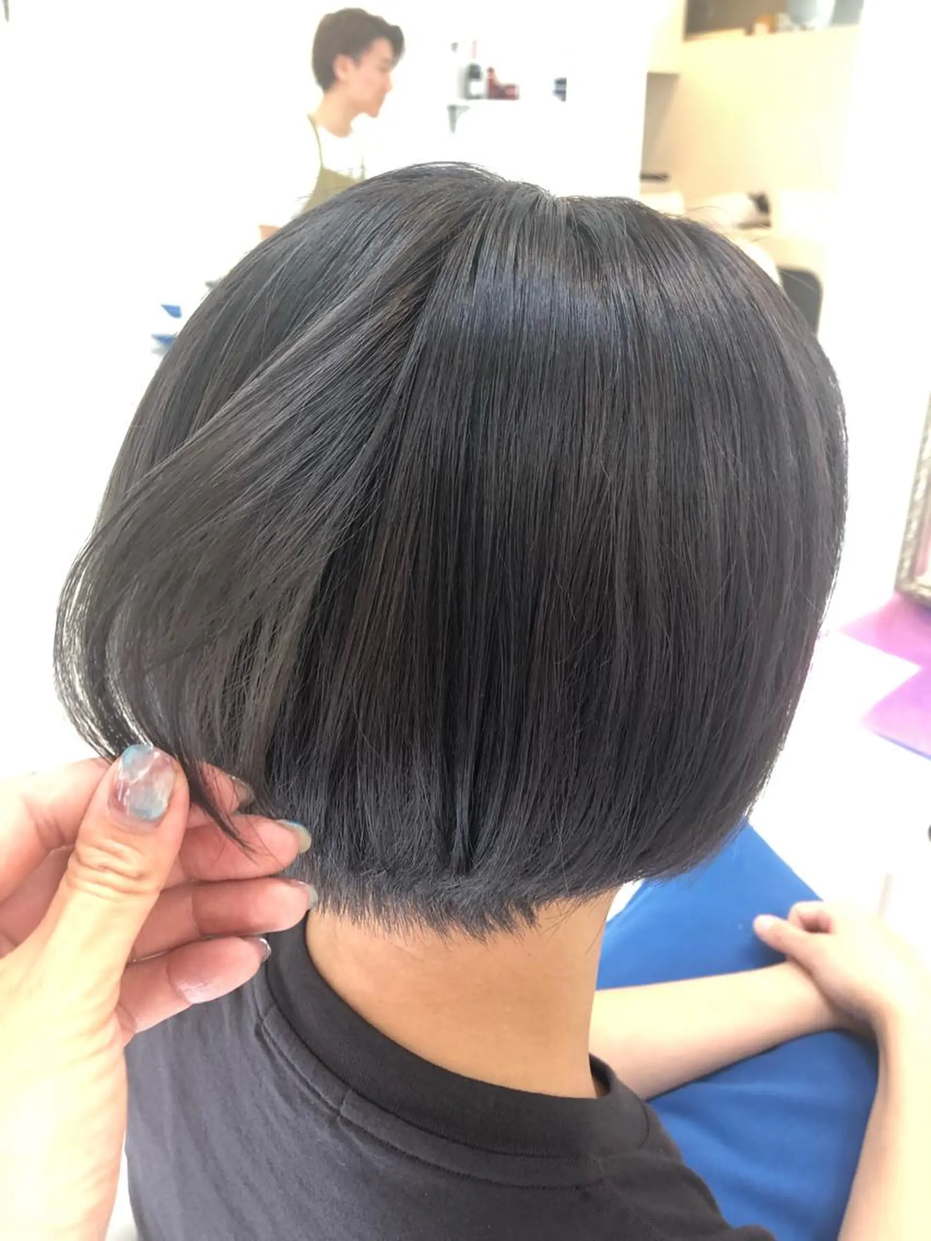 ショート 鈴木 絢奈のヘアスタイル