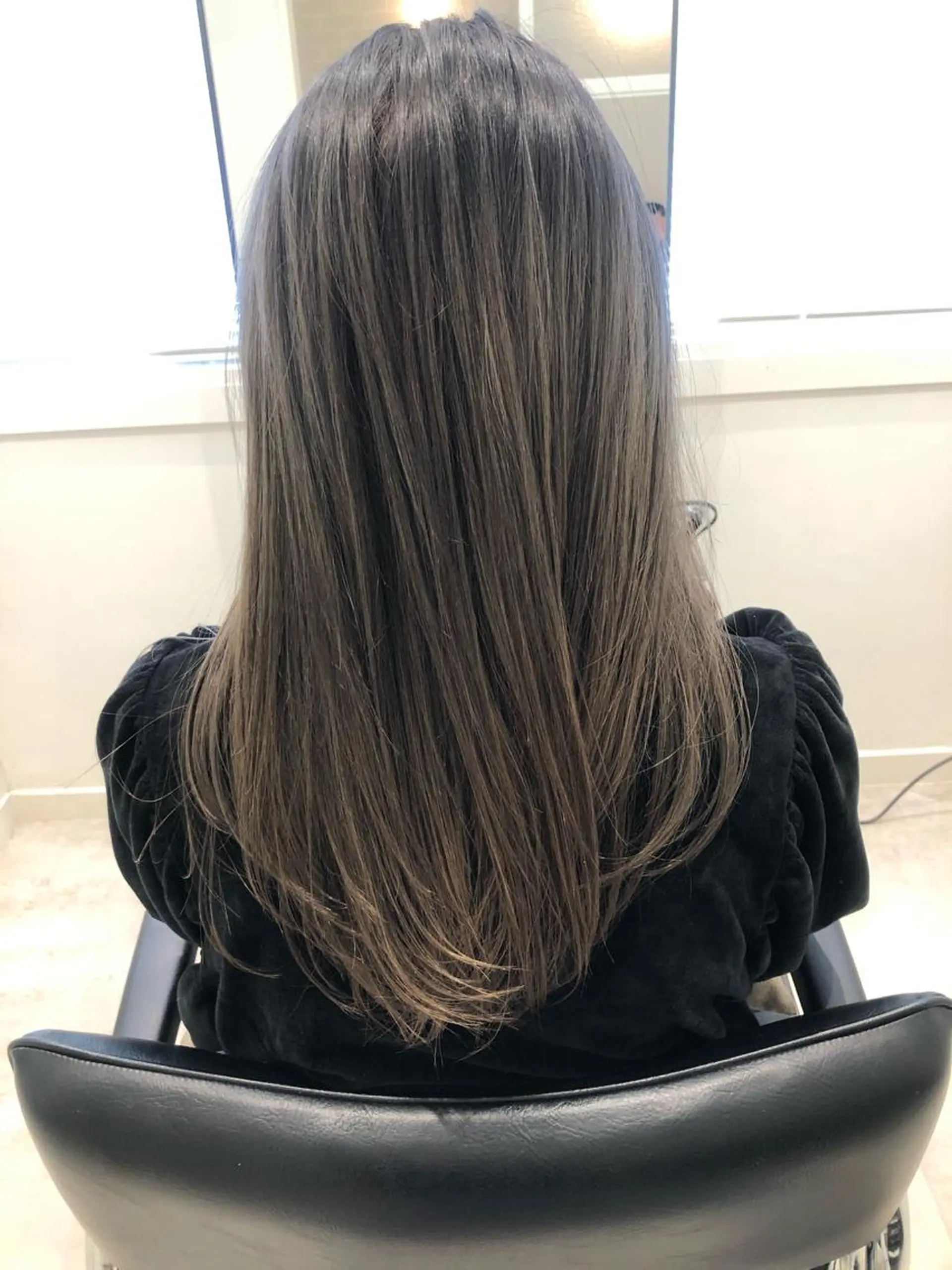 セミロング GO TODAY SHAiRE SALON原宿Stella店所属・GO TODAY シェアサロンのヘアスタイル