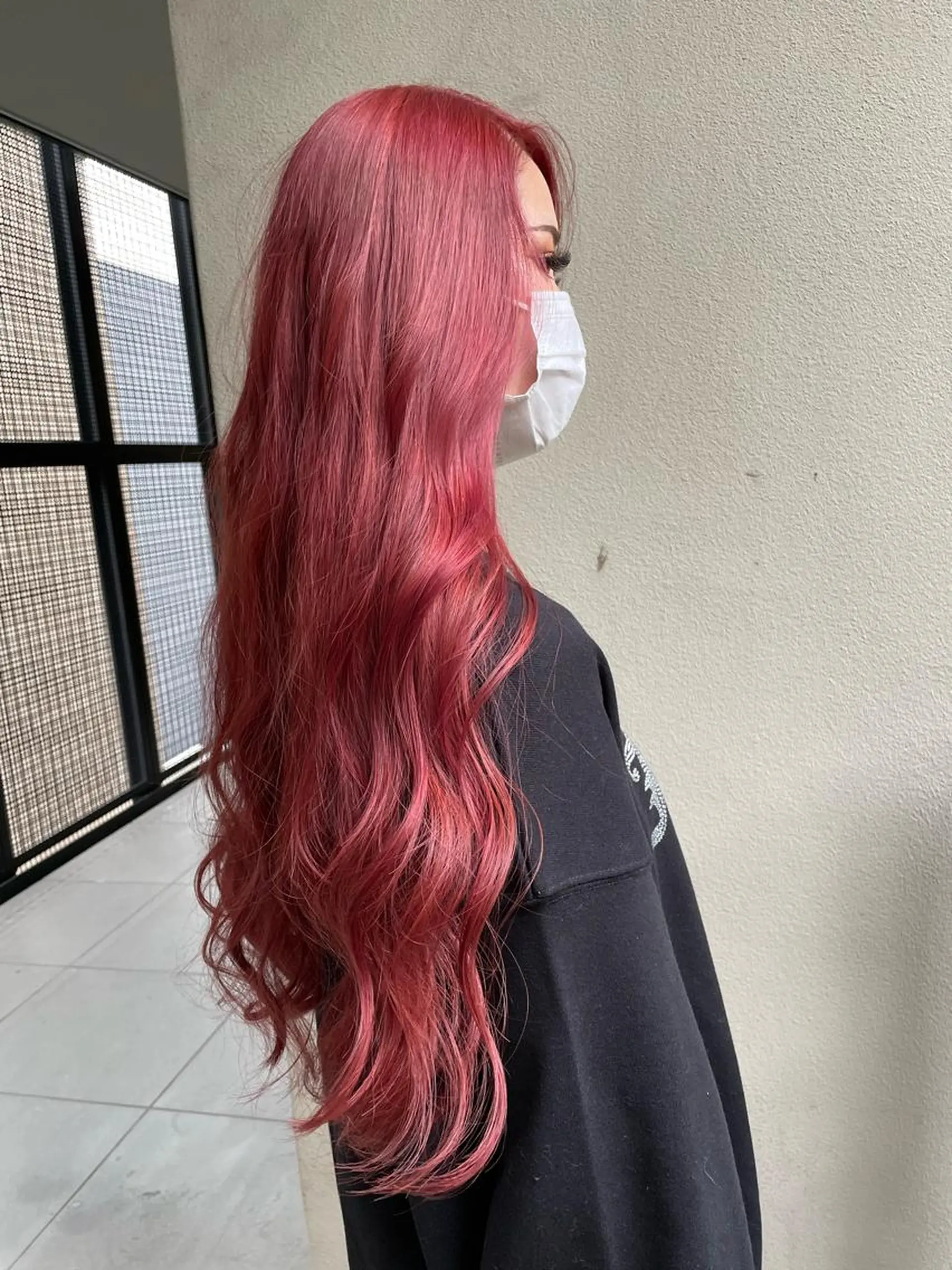 ロング 大内 志穂のヘアスタイル