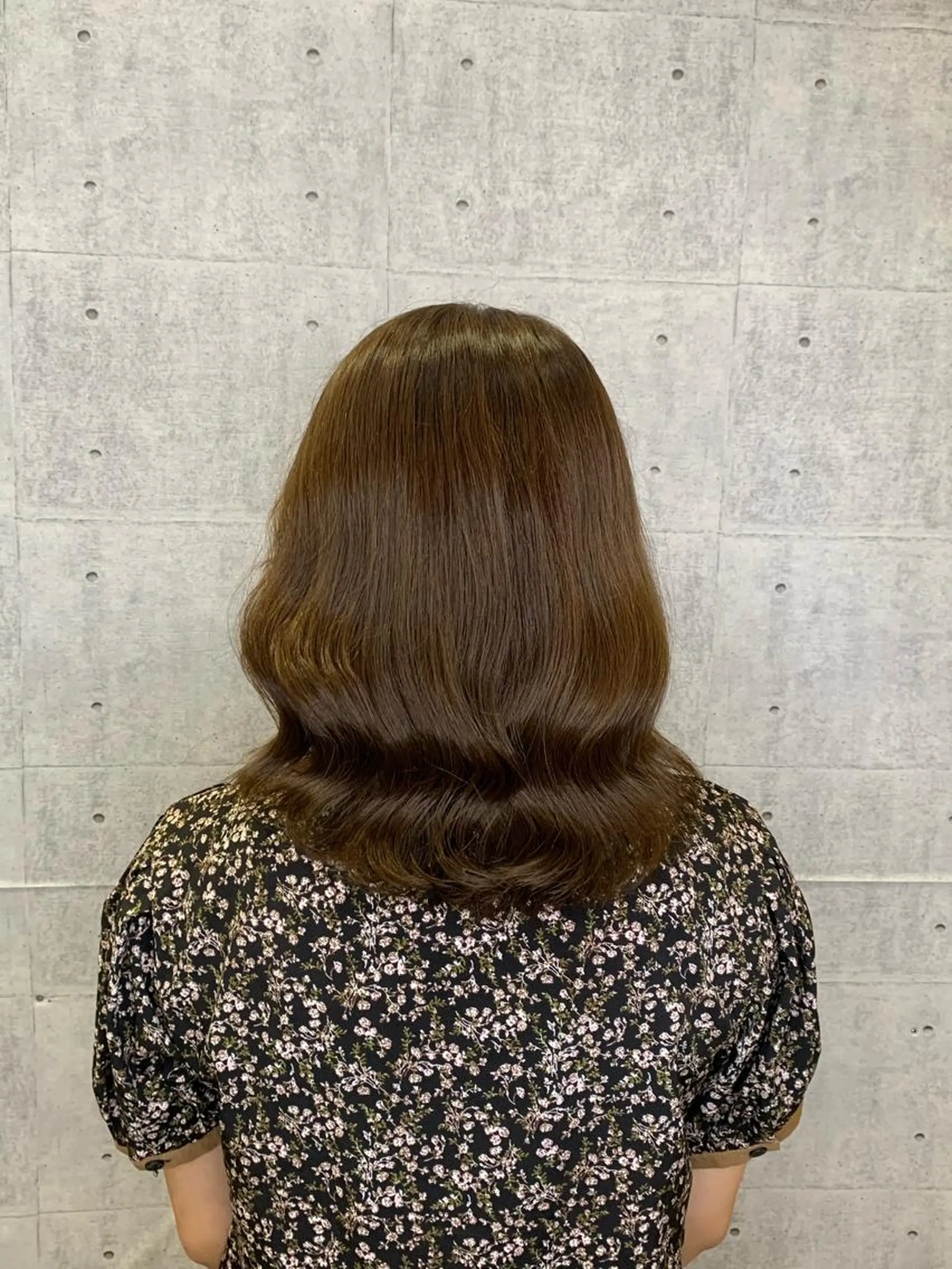 カラー アッシュ ベージュカラー 透明感カラー AffECTION所属・稲垣 至恩のヘアスタイル