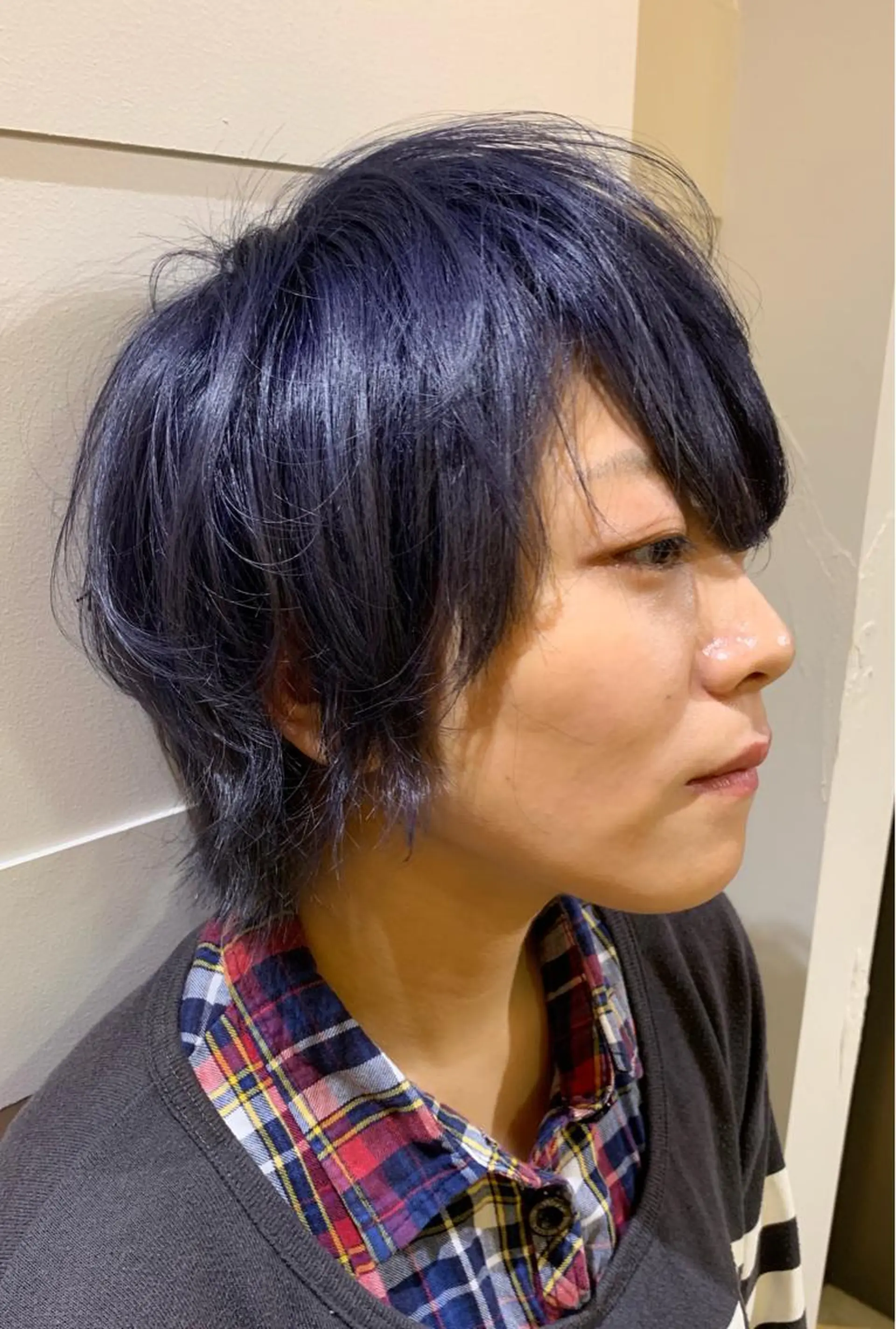 ショート カラー ブルーカラー ブルーグレー ウルフカット 船津武俊 フナツタケトシのヘアスタイル