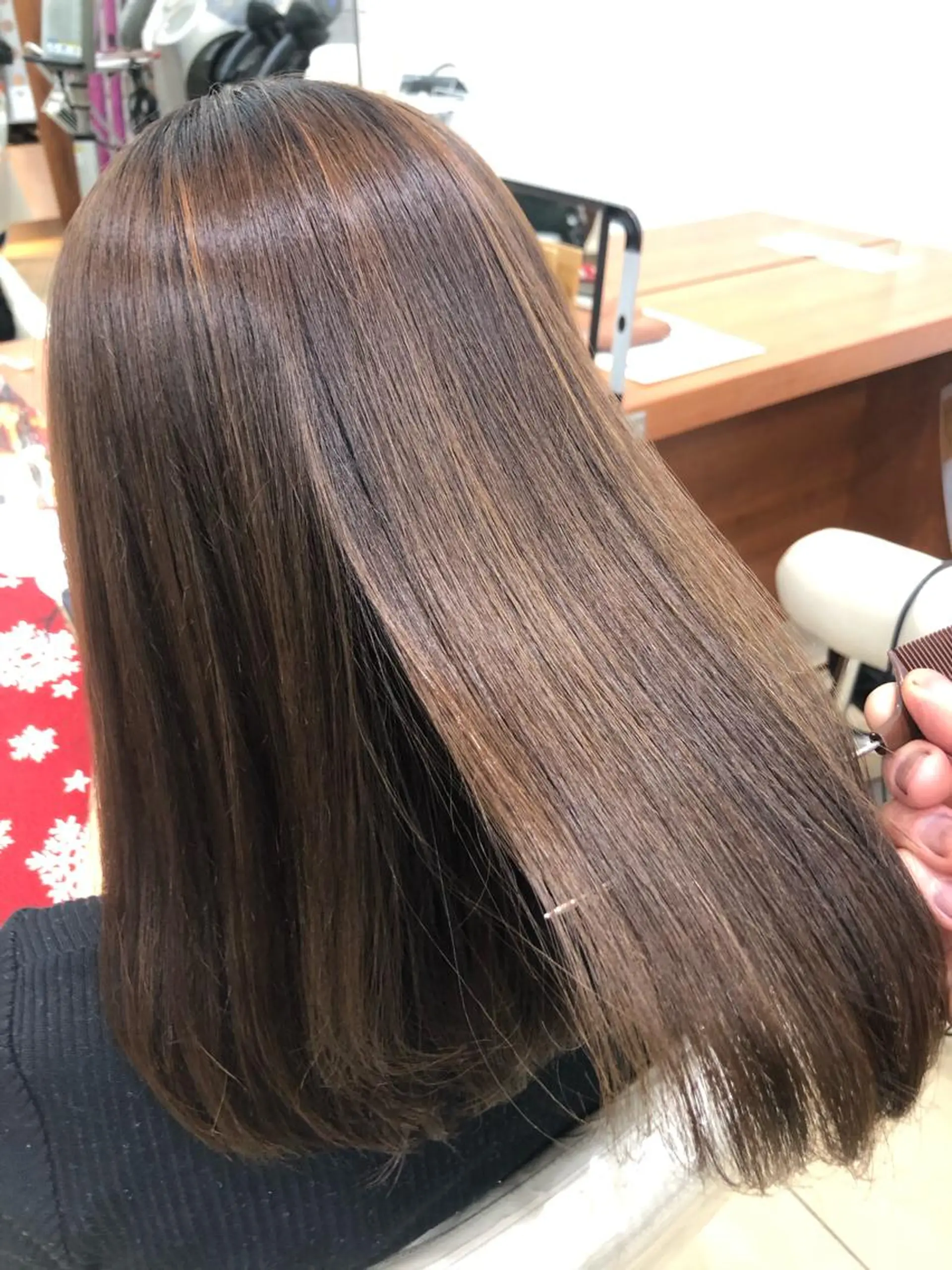 ロング 髪質改善 縮毛矯正 トリートメント 酸熱トリートメント コテ巻き風パーマ/ 髪質改善/河島恭平のヘアスタイル