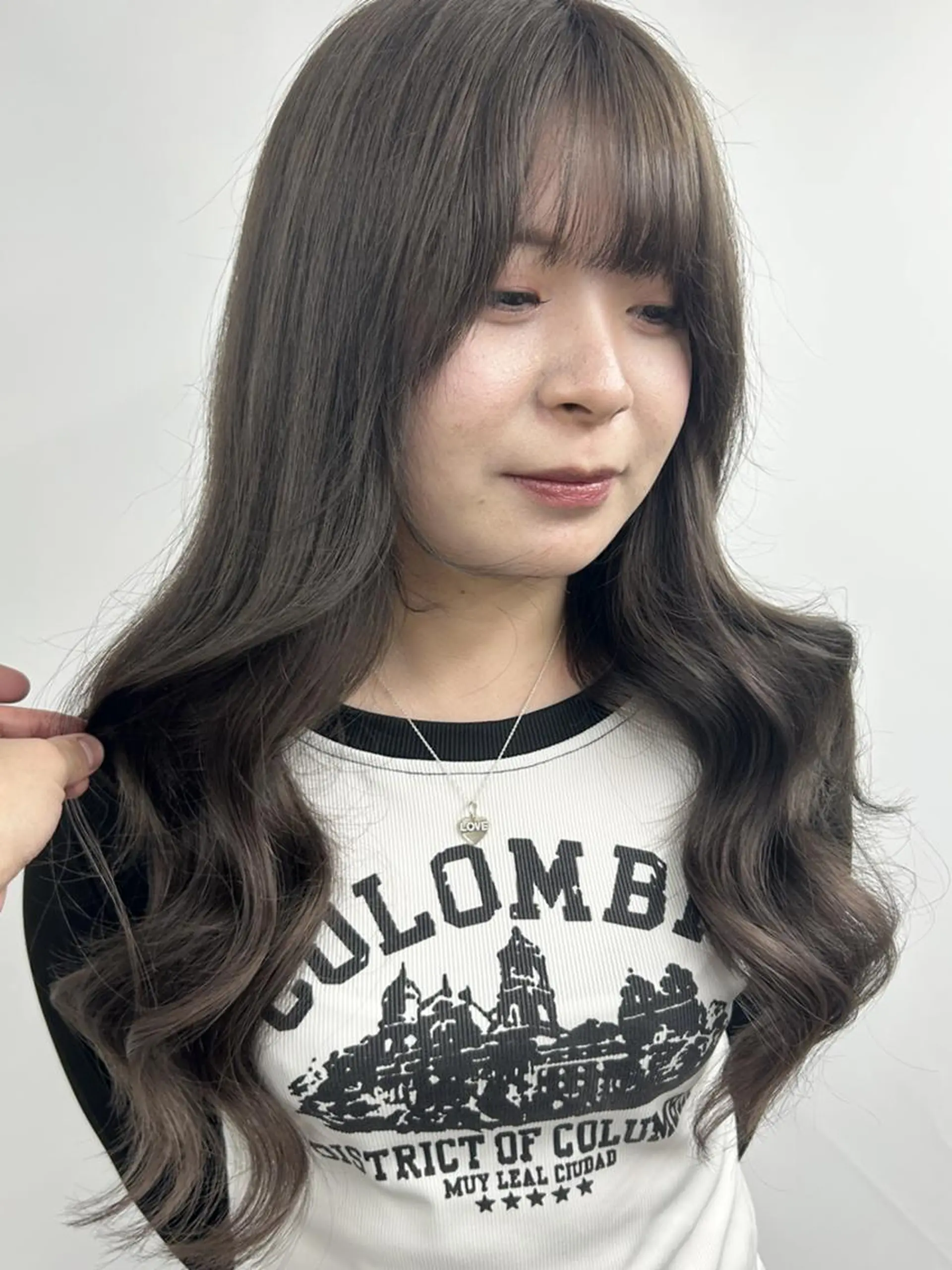 ロング カラー シールエクステ バレイヤージュ ハイライトカラー ハイトーンカラー エクステ カット エクステ alpha. カラーエクステ下妻のヘアスタイル