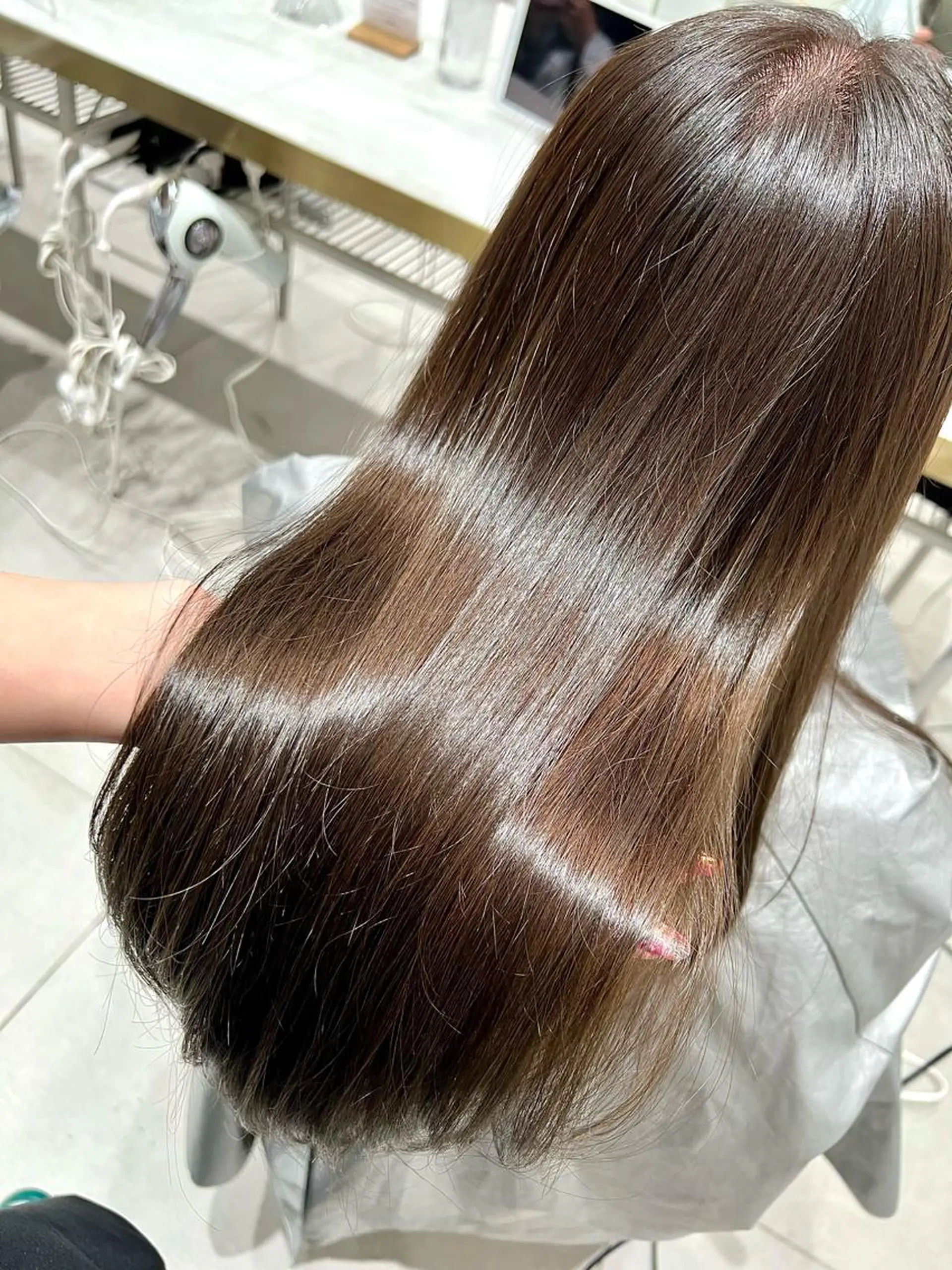 カラー ベージュカラー オリーブベージュ 透明感カラー/レイヤ ーhinata.のヘアスタイル