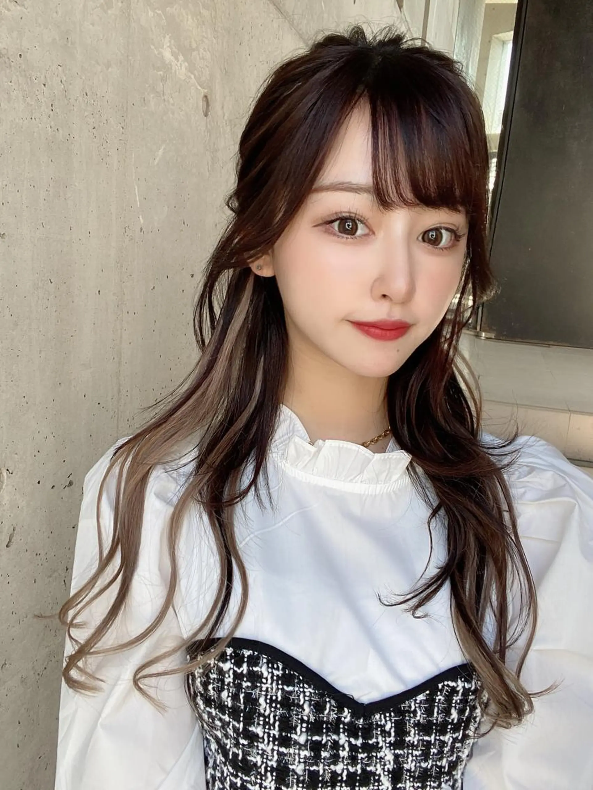 ロング カラー バレイヤージュ ブリーチ ケアブリーチ ダブルカラー ハイライトカラー ヘアカラー トリートメント 新宿✨顔周りカット 韓国ヘア/坂本亜裟海のヘアスタイル