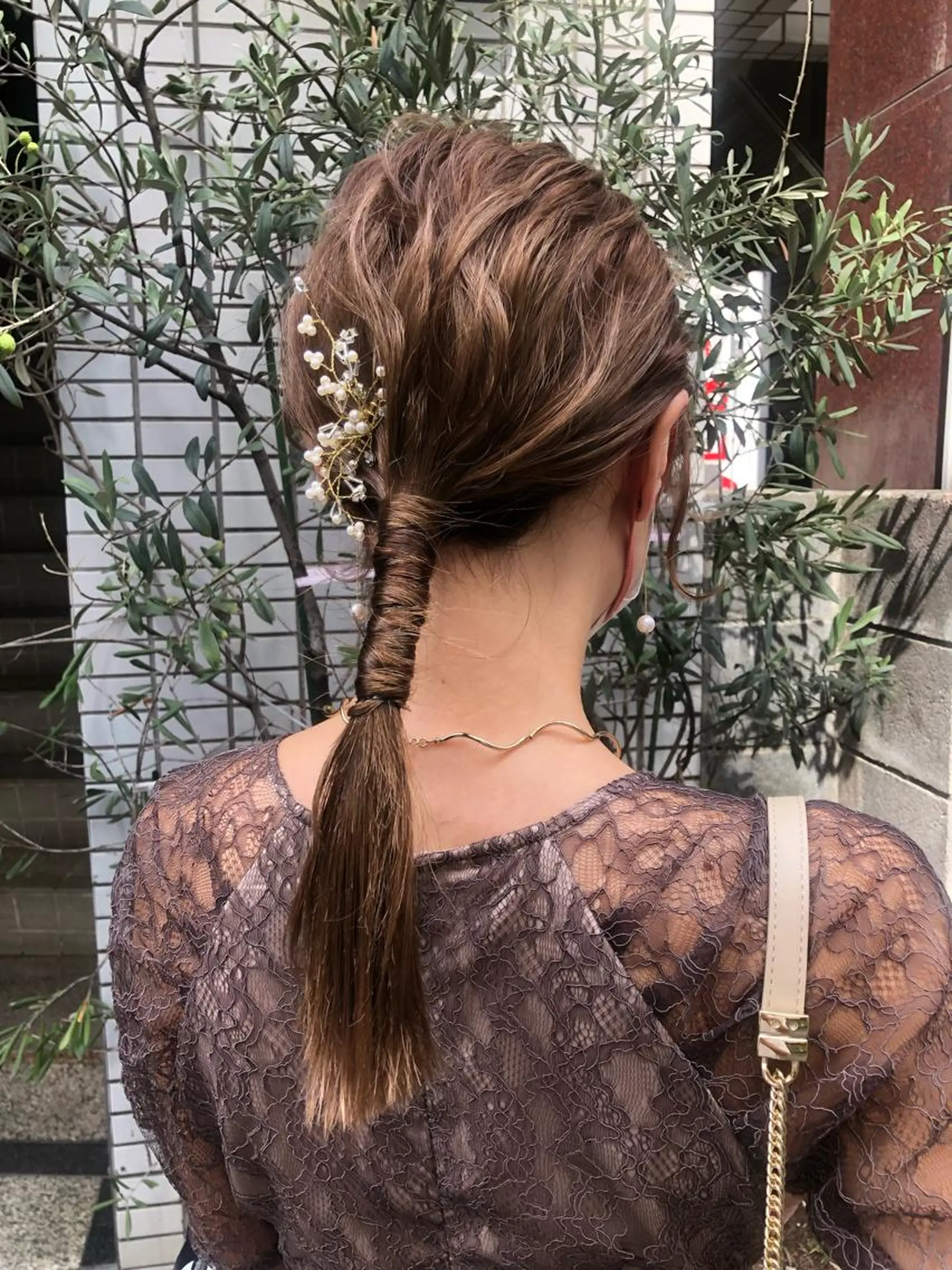 ミディアム ハイトーン/ブリーチ 似合せカット/パーマのヘアスタイル