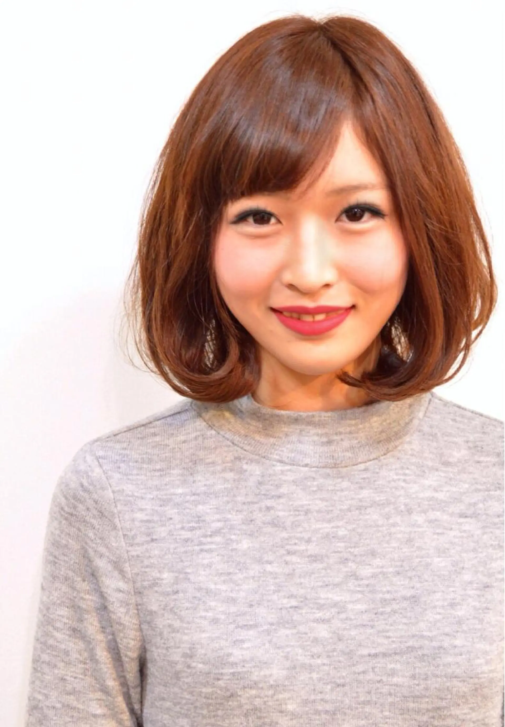 ミディアム カラー カット ヘアカラー 縮毛矯正 トリートメント ヘッドスパ ヘアセット 🌈プチッと変身🌈 変化あるスタイルへのヘアスタイル