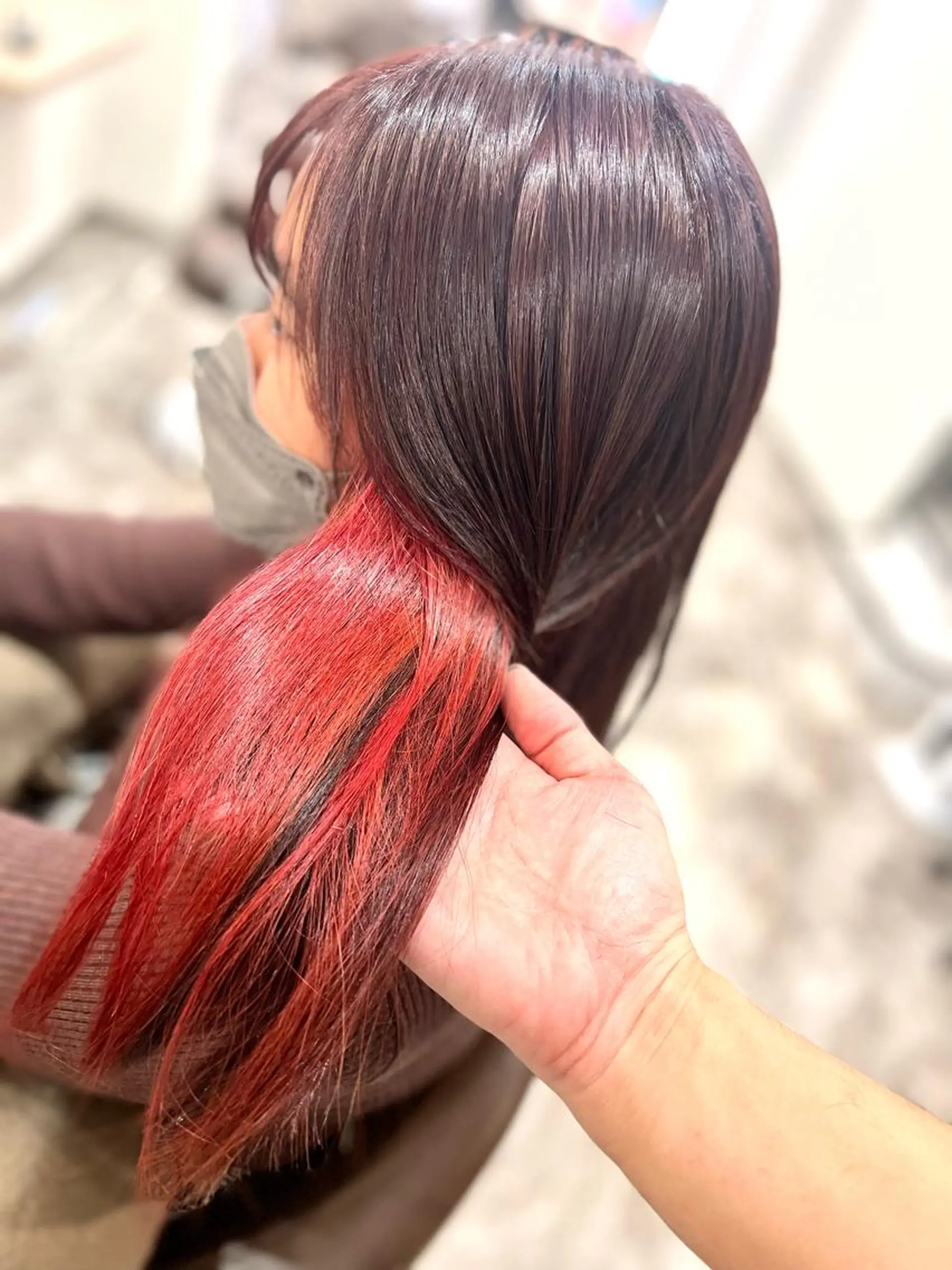 セミロング ヘアカラー ブリーチ毛に縮毛矯正 ✨カラー✨山田 正幸のヘアスタイル