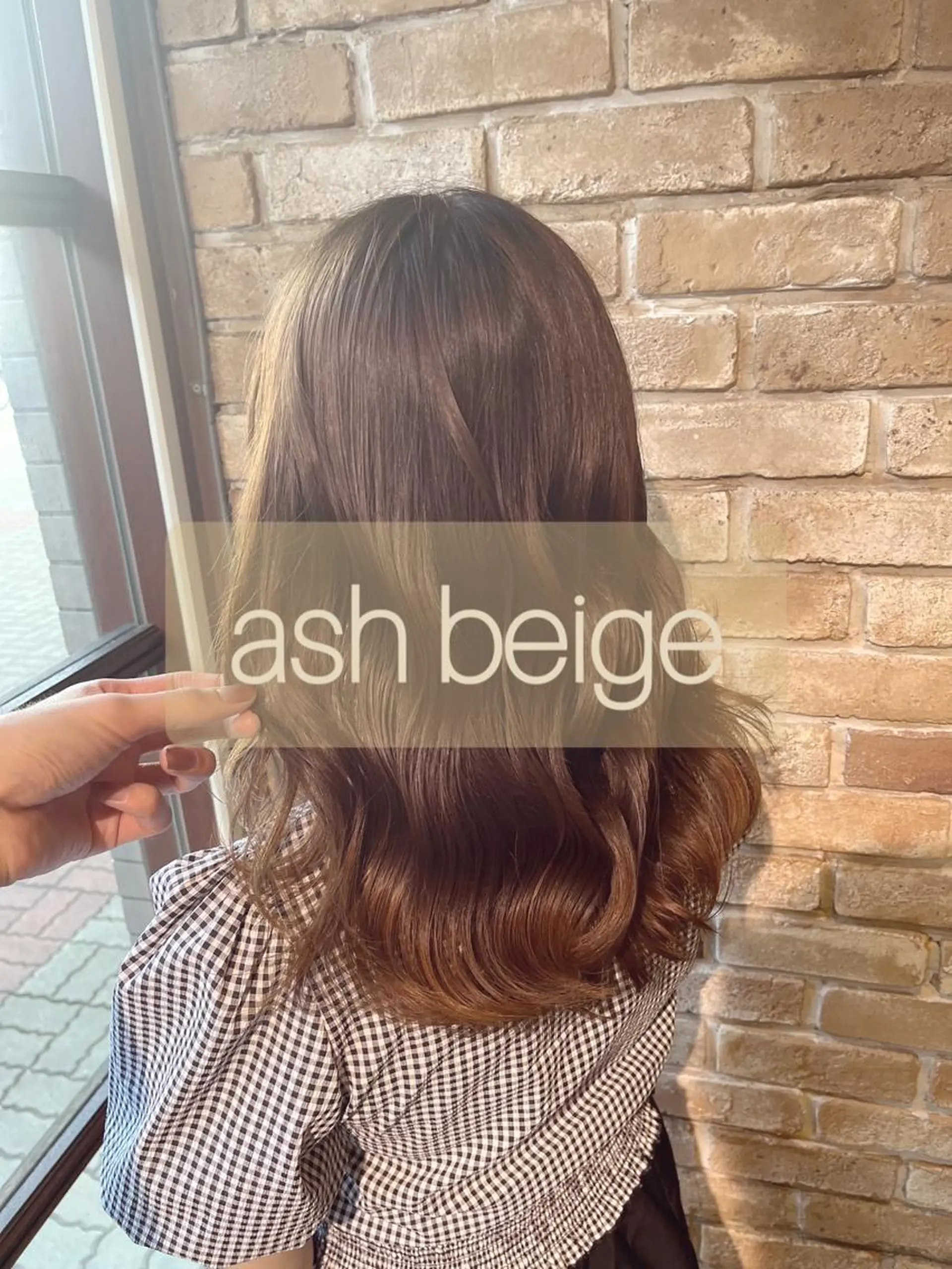 セミロング ヘアカラー 🧡ミルクティー/ レイヤー🧡ショウナのヘアスタイル