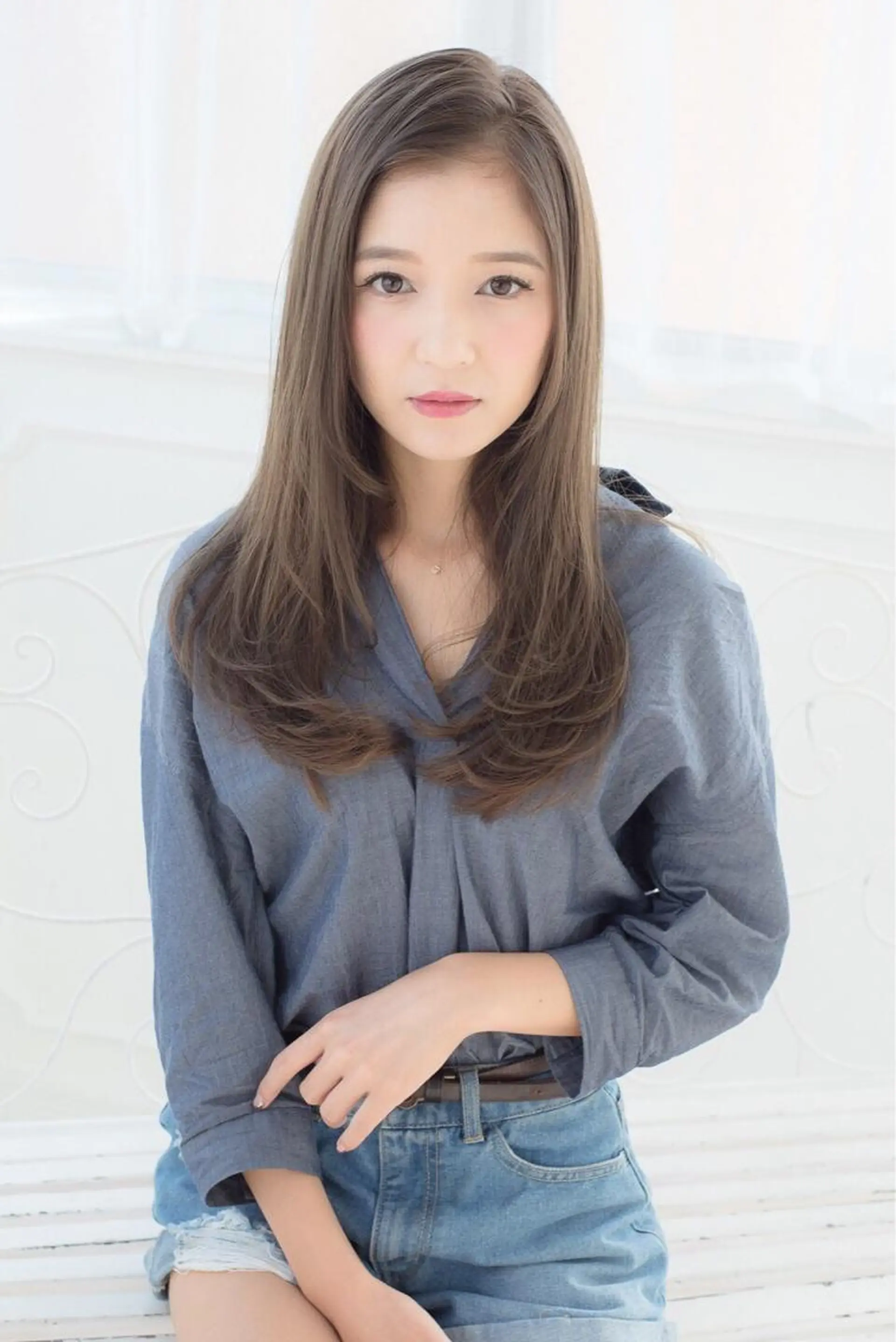 セミロング カラー カット ヘアカラー トリートメント 朝比奈 志保のヘアスタイル