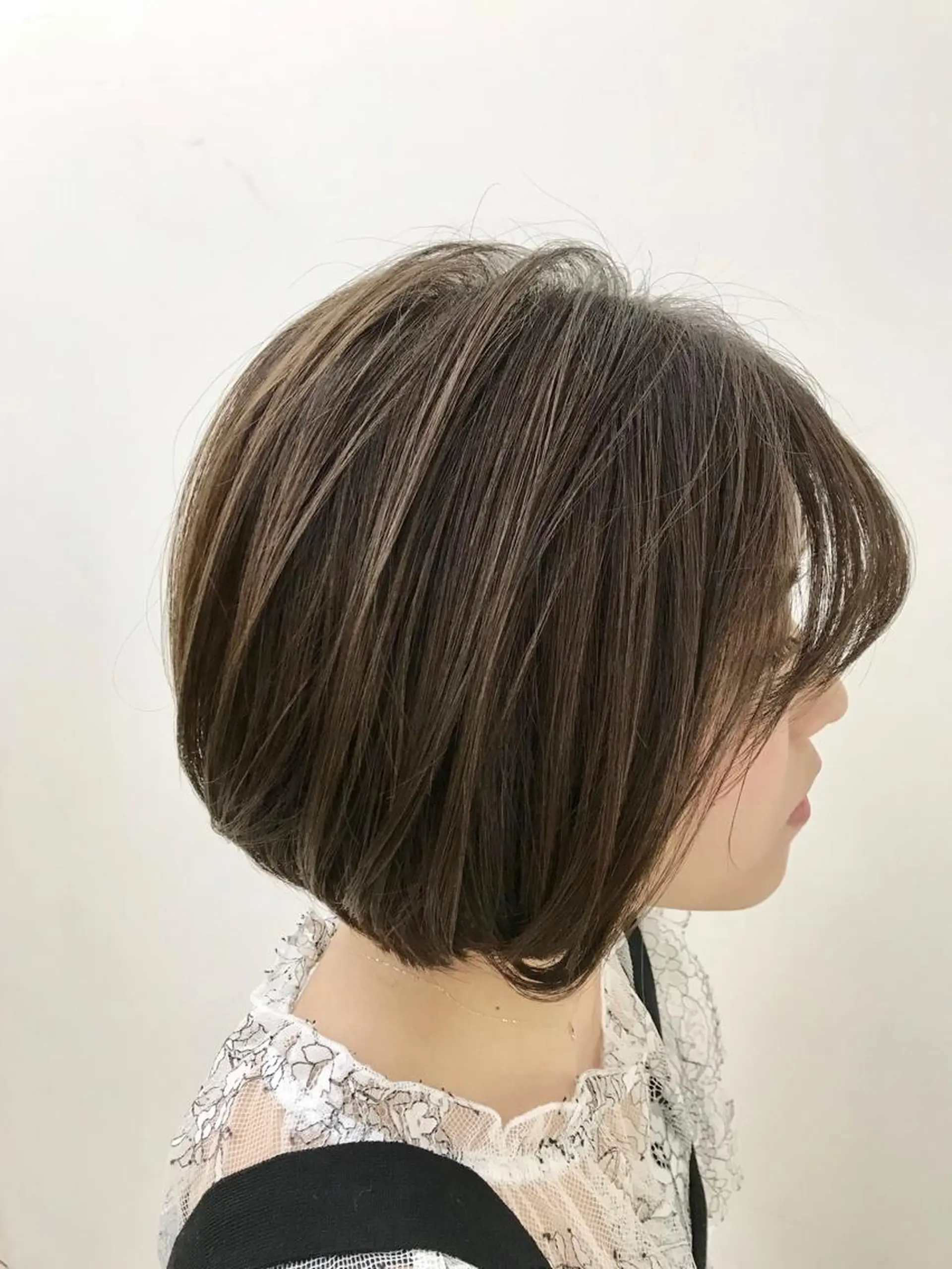 ショート カラー ブリーチカラー/ 岩破瑞希のヘアスタイル