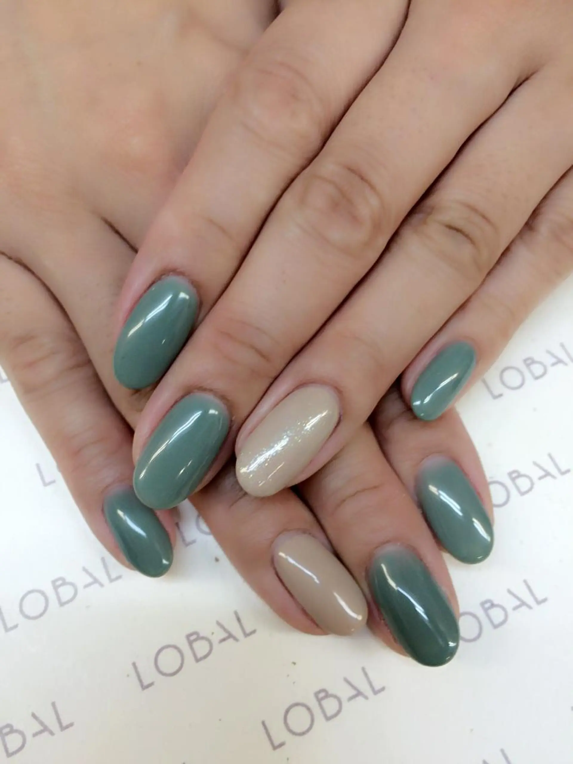 ネイル ジェルネイル ワンカラーネイル LOBAL（ロバル） ネイルのネイルデザイン