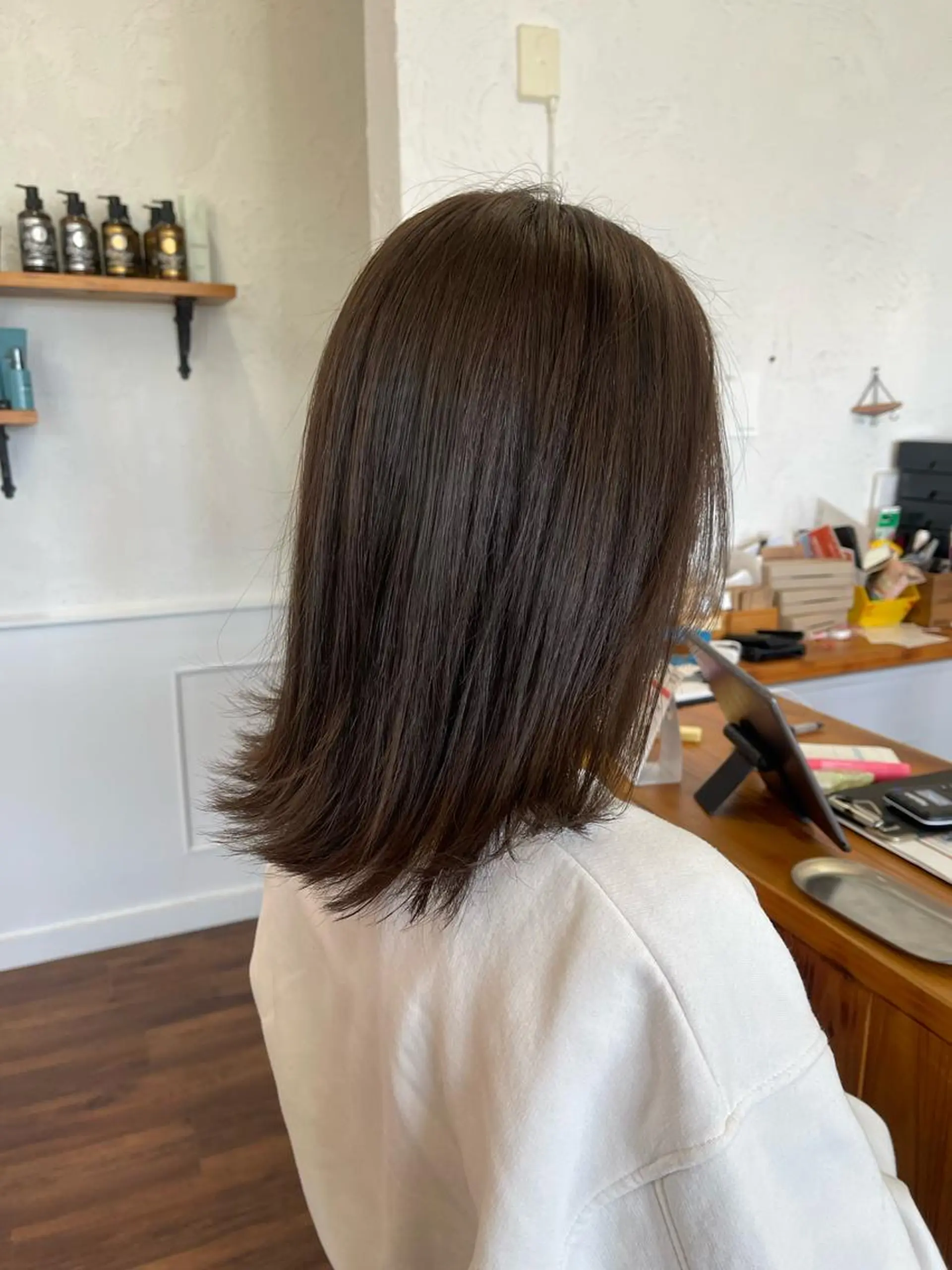 ミディアム 関根 沙季のヘアスタイル