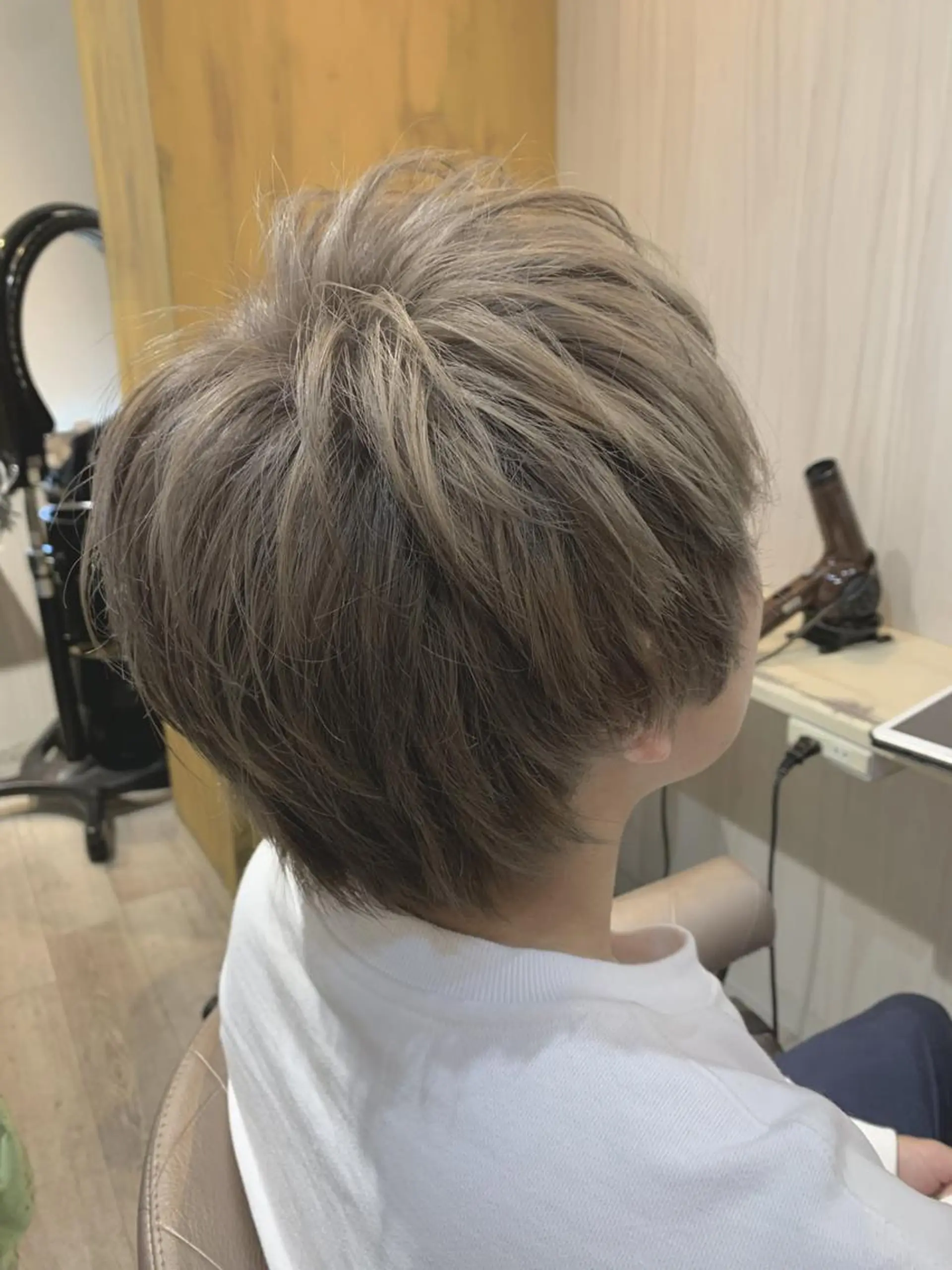 パーマ カラー セミロング 嶋村夏実🌼レイヤー 🌸白髪ぼかしのヘアスタイル