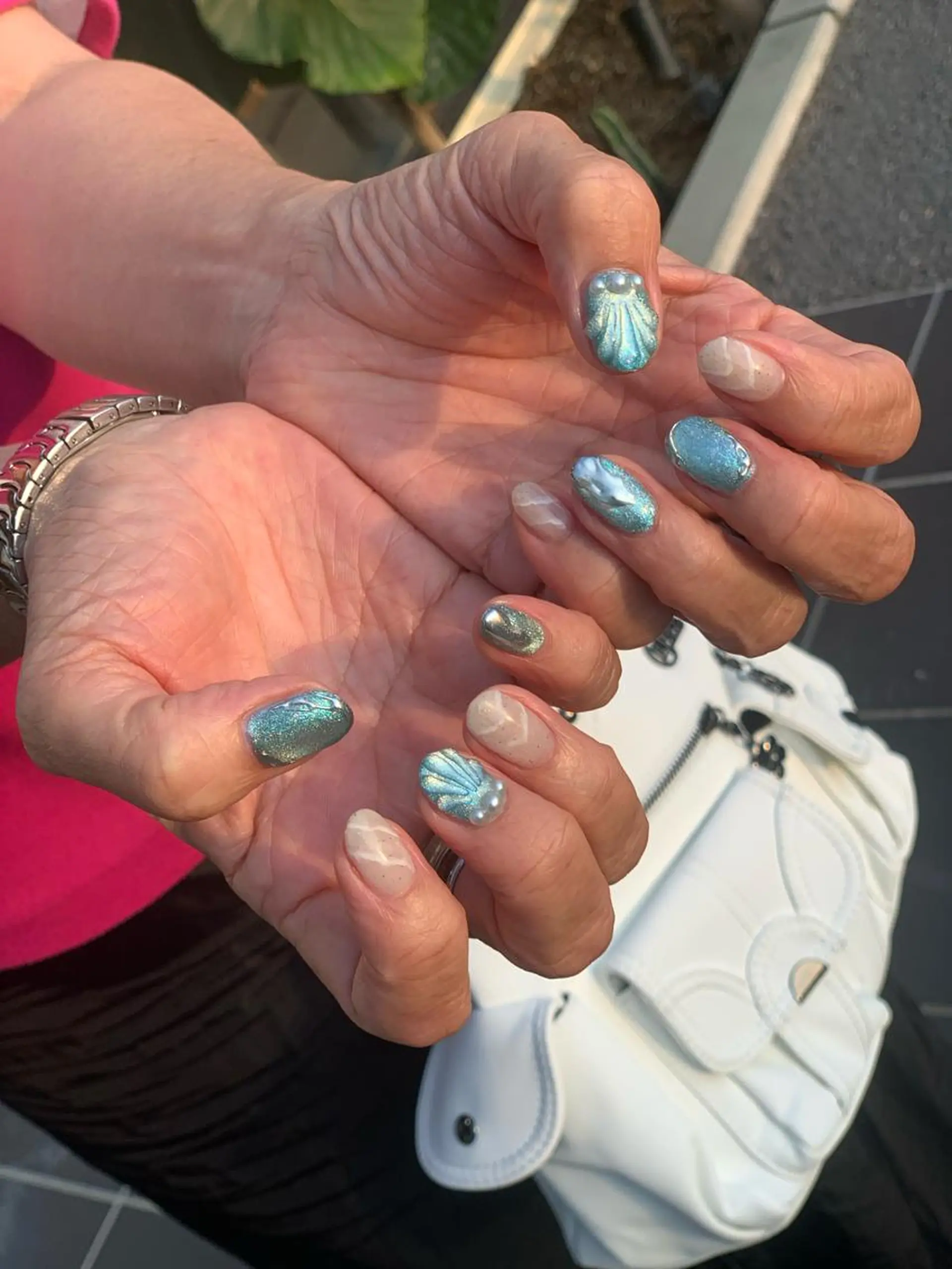 ネイル うるま市サロン Yuko Izawaのネイルデザイン