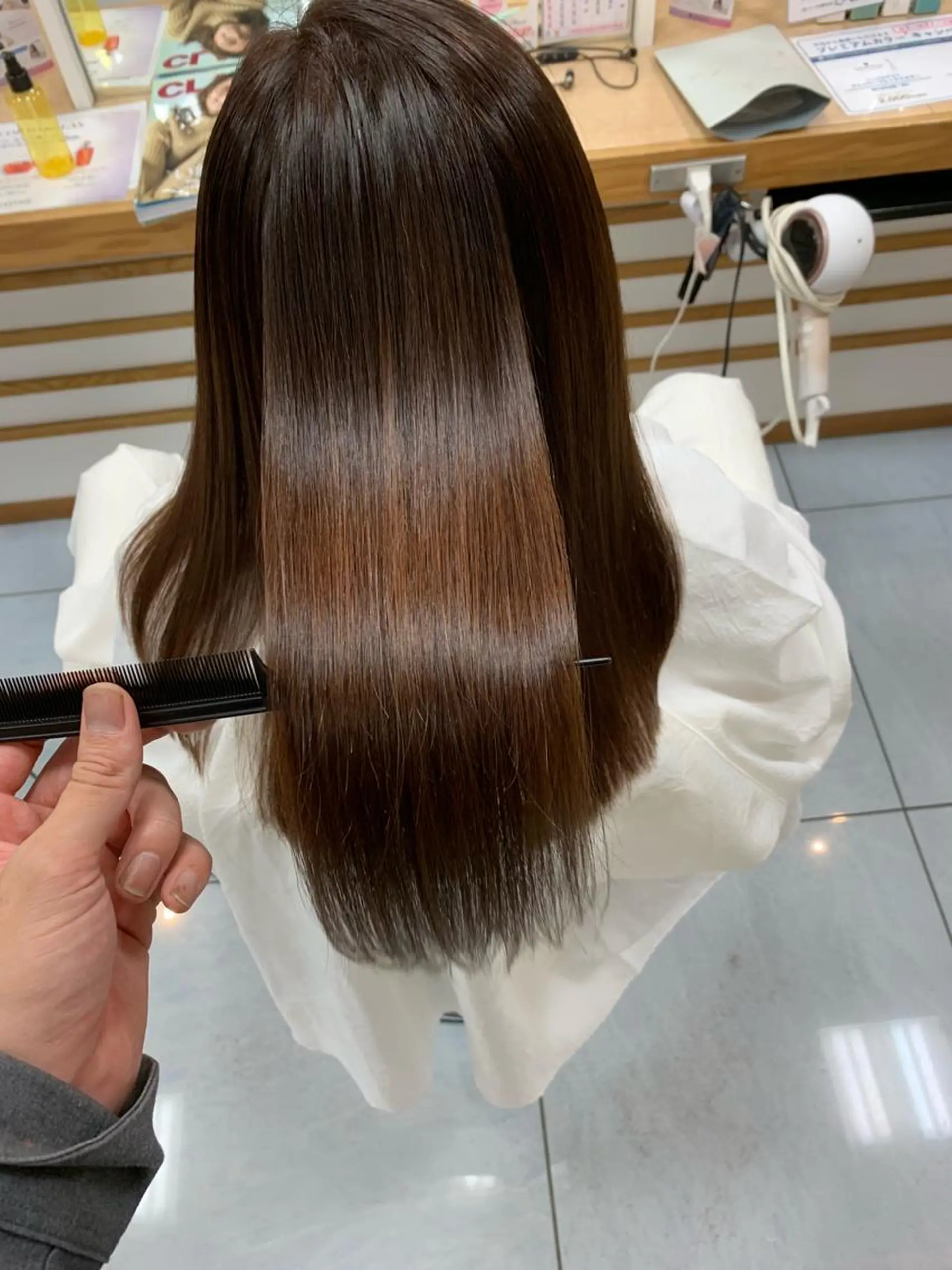 ミディアム カラー トリートメント 酸熱トリートメント カット ヘアカラー トリートメント 髪質改善/縮毛矯正 /ブリーチ矯正/岡部のヘアスタイル