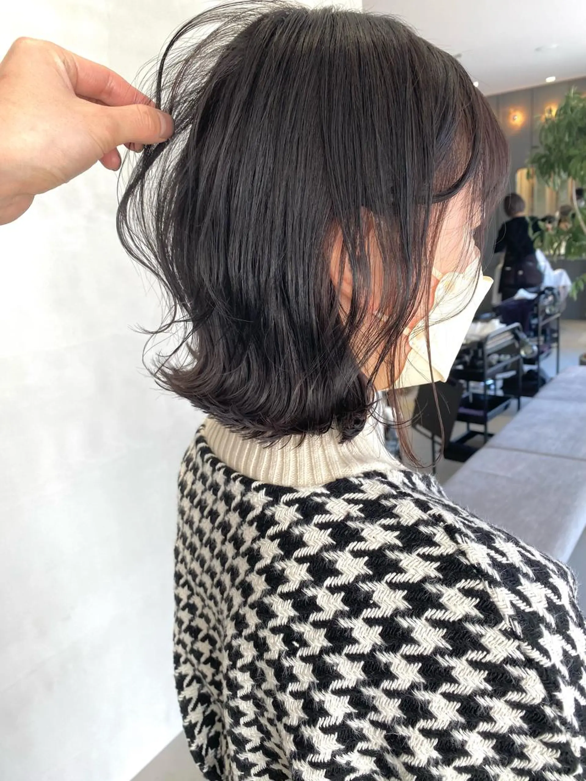 ミディアム カラー ブリーチ ハイライトカラー 卒業式のヘアスタイル ハイライト カット 谷合 貴志のヘアスタイル