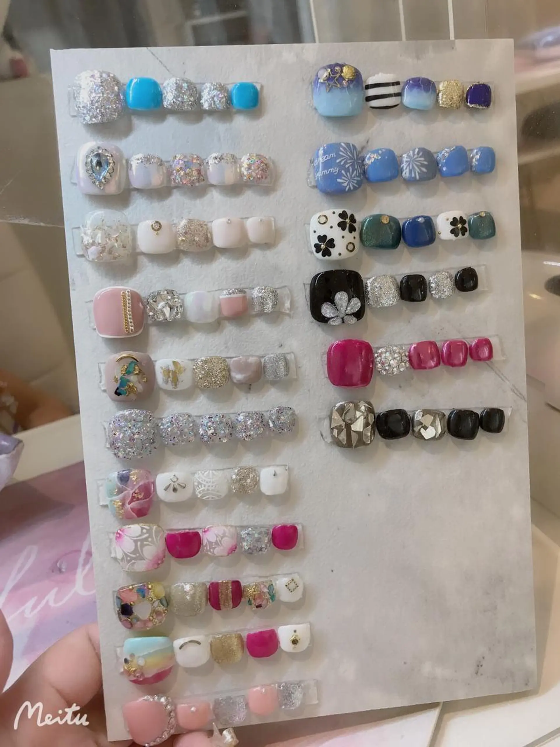 ネイル フットネイル リン リンのネイルデザイン