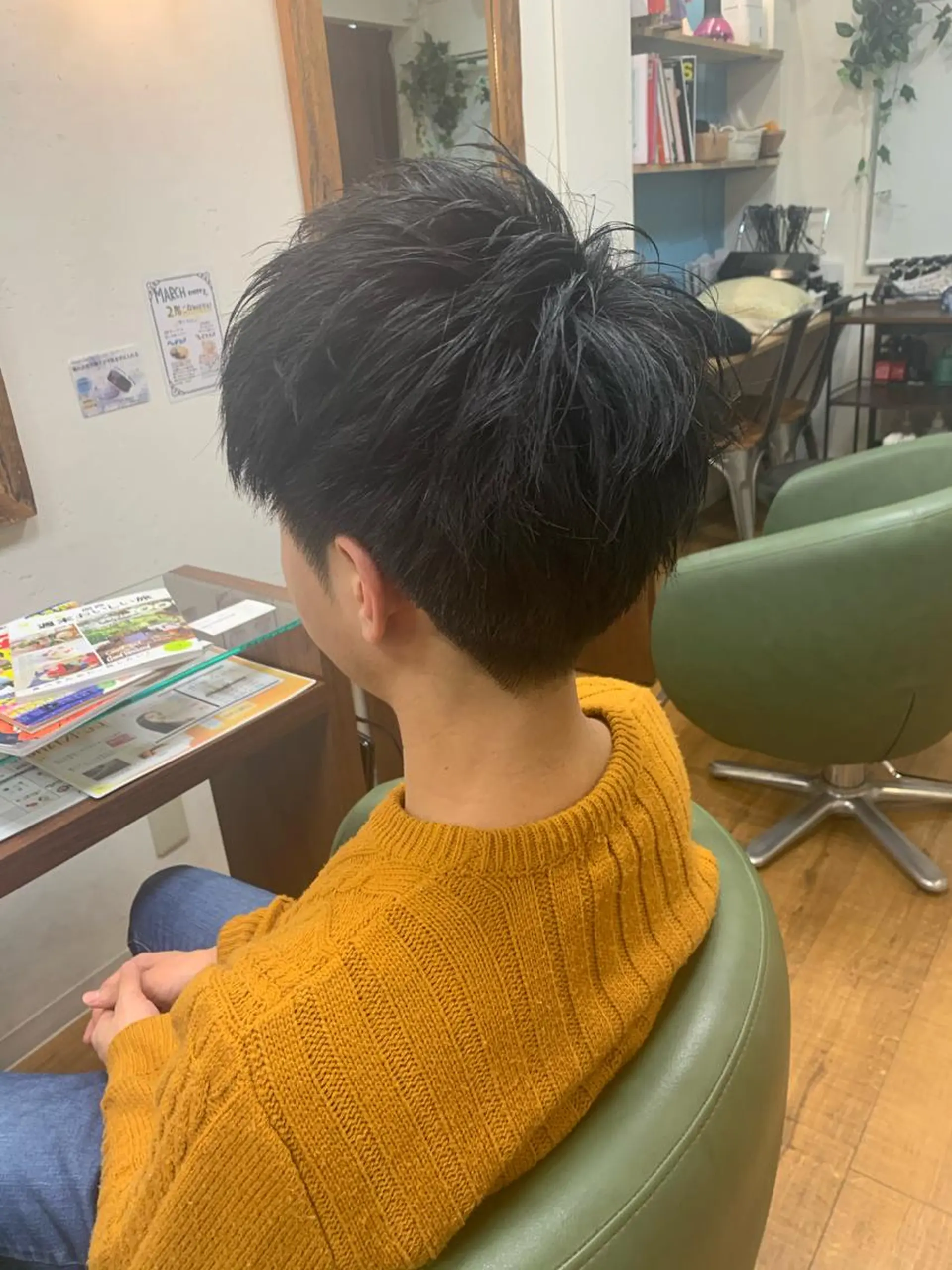 ショート march merryのヘアスタイル