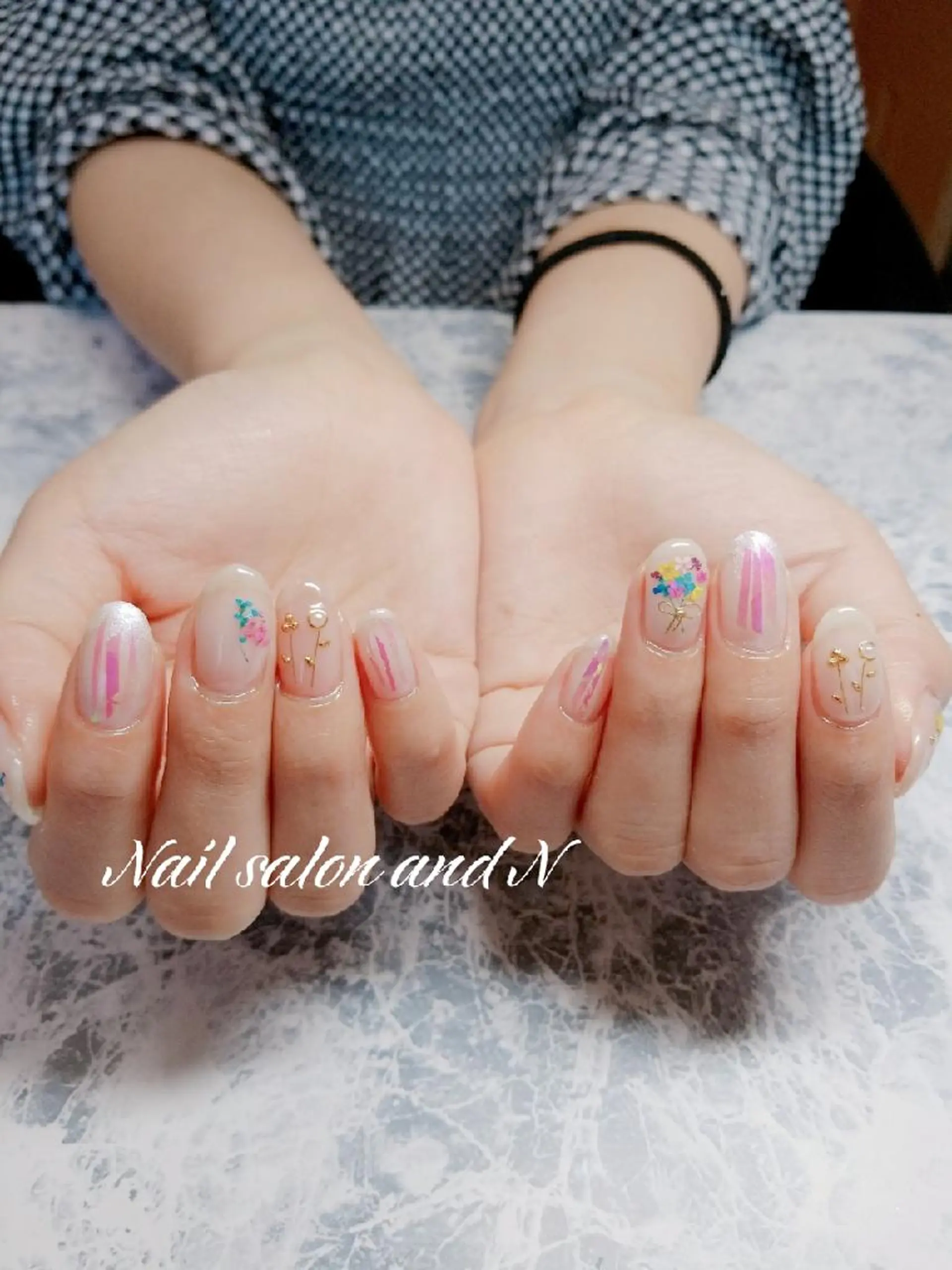 ネイル and Nのネイルデザイン