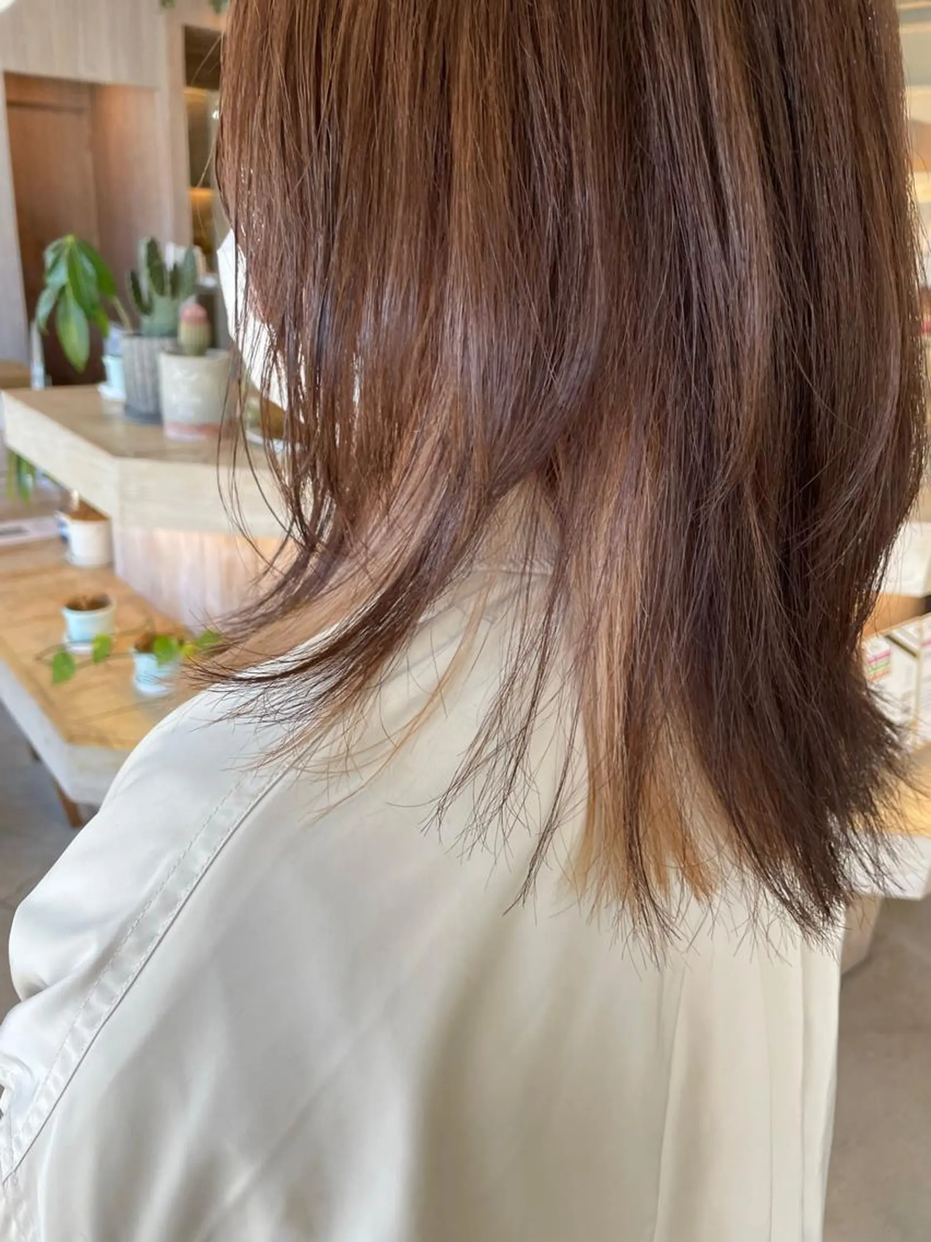 セミロング カラー レイヤーカット/ マリアのヘアスタイル