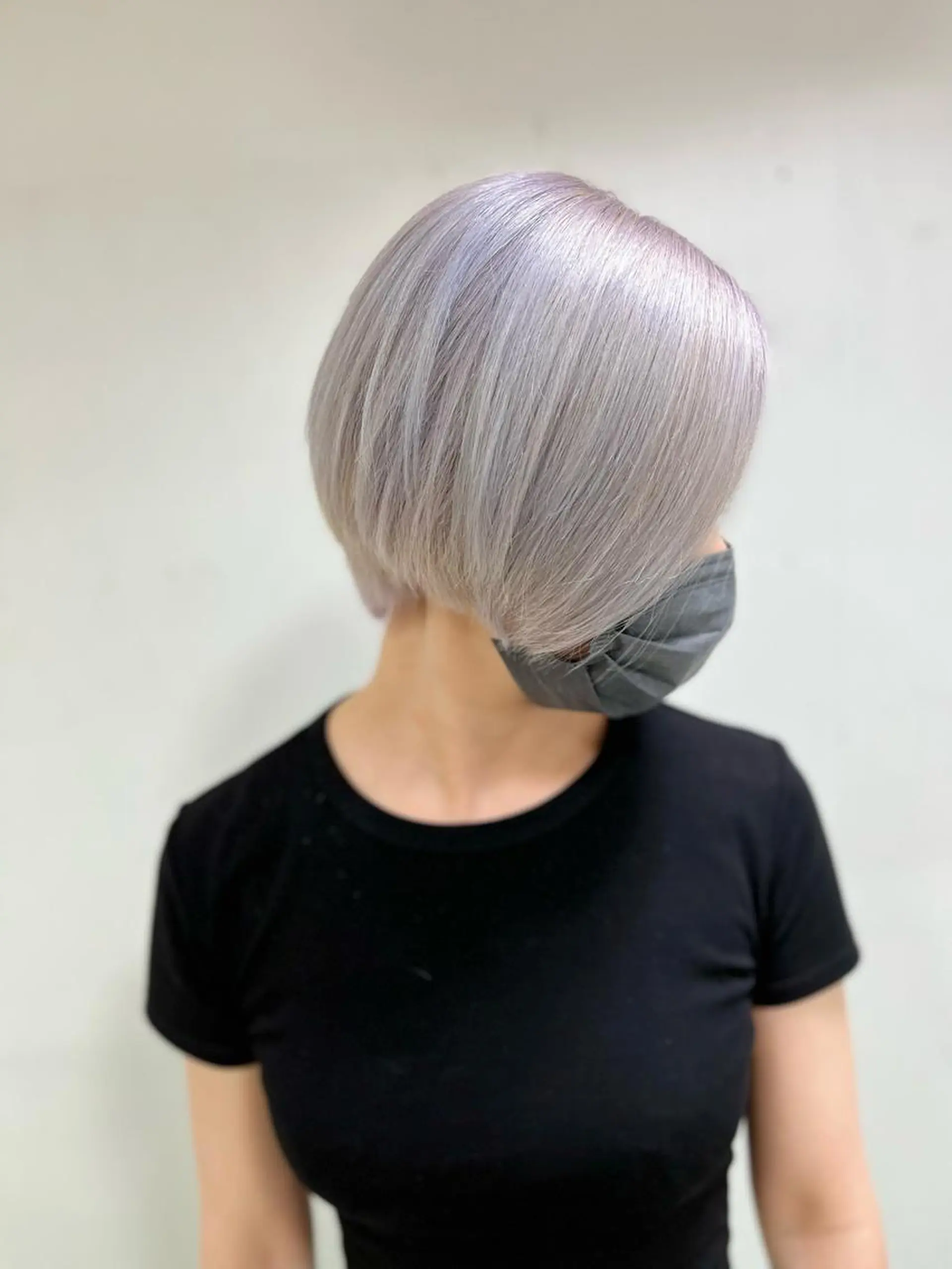 ミディアム カラー パーマ ヘアアレンジ メンズ キッズ ネイル マツエク・マツパ アイブロウ カット ヘアカラー トリートメント ブリーチ特化型✂️ ハイトーンカラー👨のヘアスタイル
