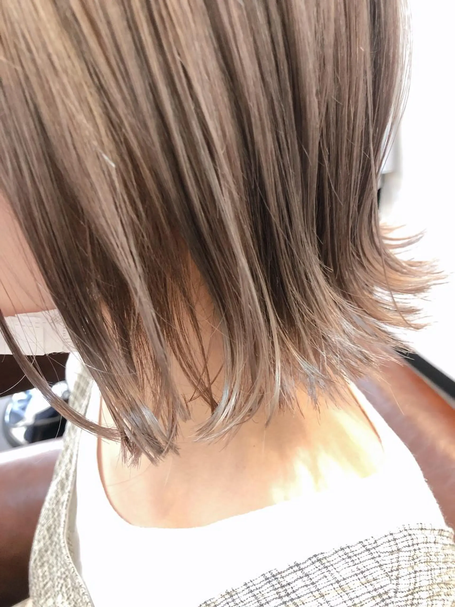 ショート カラー ヘアカラー トリートメント 出雲 莉奈のヘアスタイル