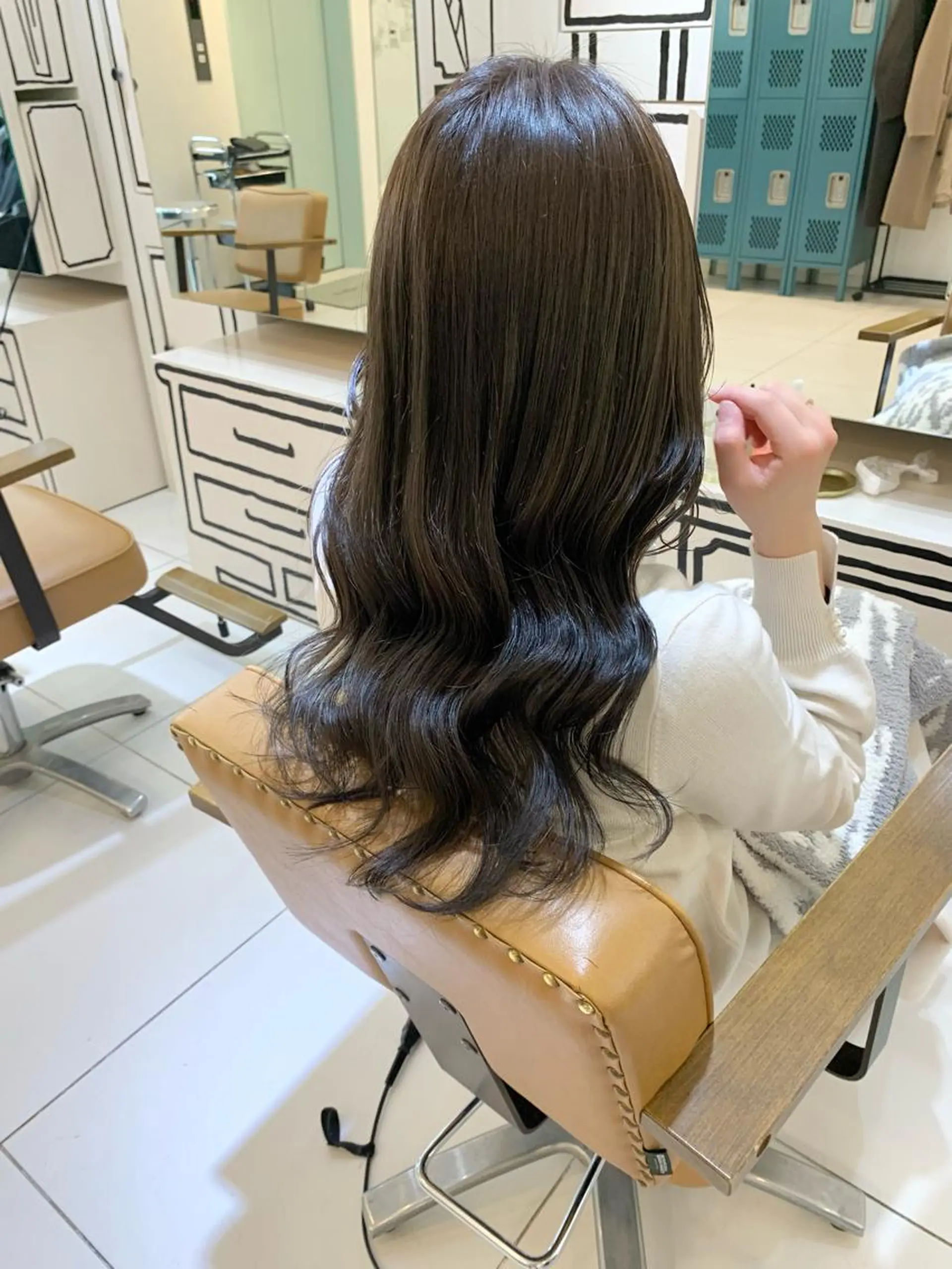 ロング カラー moeka レイヤー /艶カラー/韓国のヘアスタイル