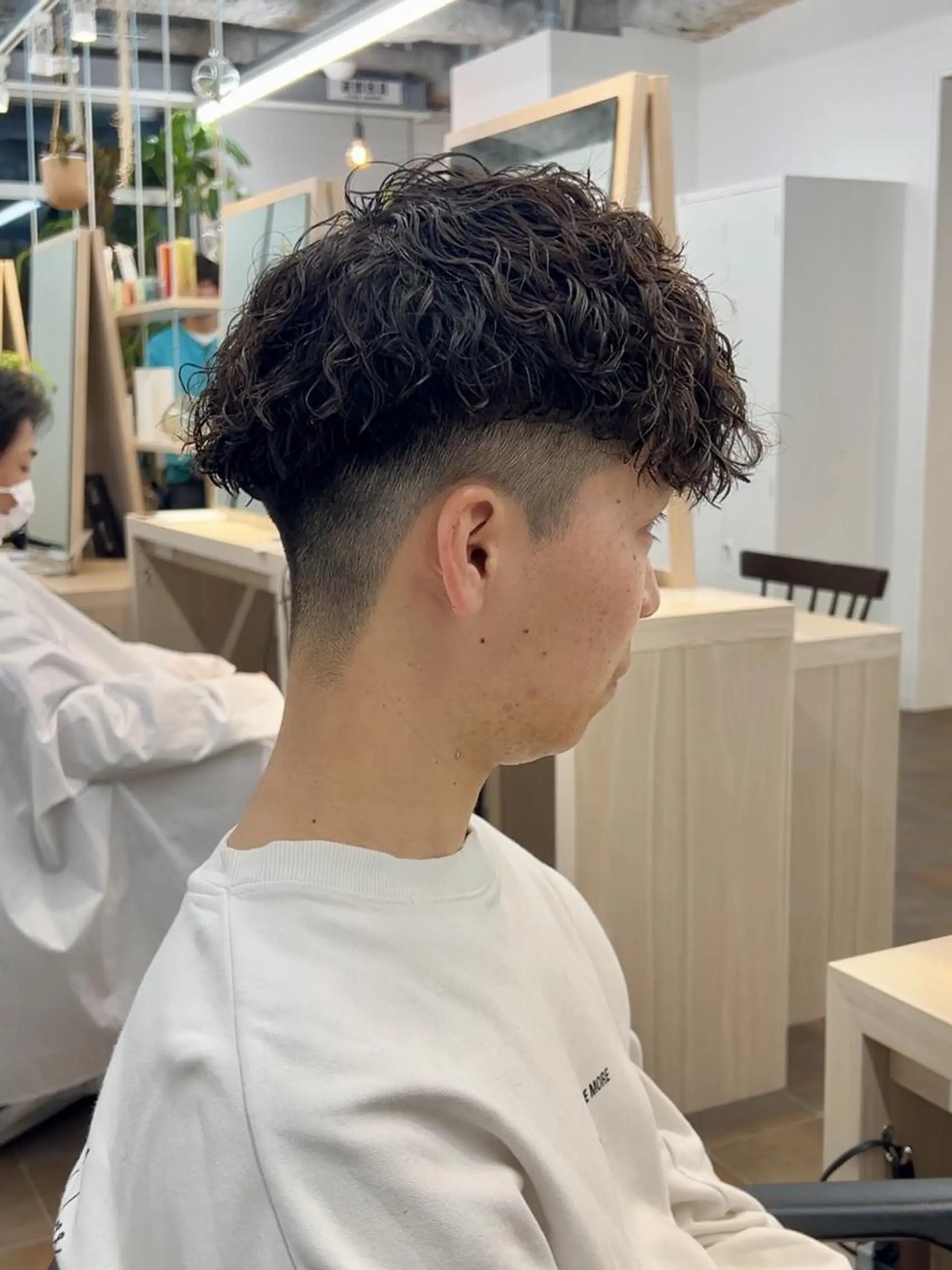 ショート メンズ パーマ メンズパーマ ツイストスパイラルパーマ ショートヘア ニュアンスパーマ スパイラルパーマ カット パーマ メンズパーマ/ メンズカット/タクヤのヘアスタイル