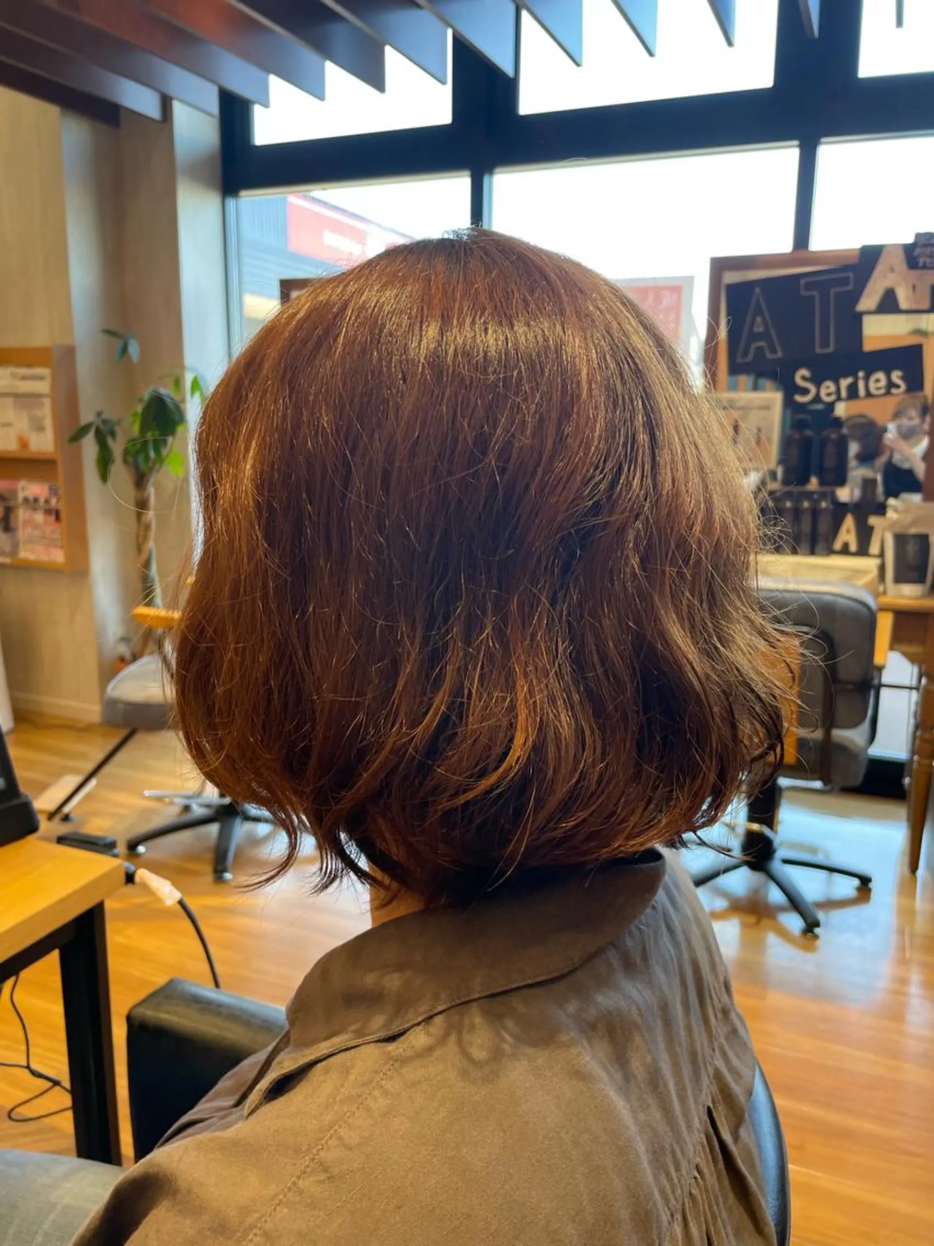 ミディアム ボブ WE RULE 札幌店 【ウィールール 札幌店】所属・✨️大人ショート 髙橋朋花のヘアスタイル