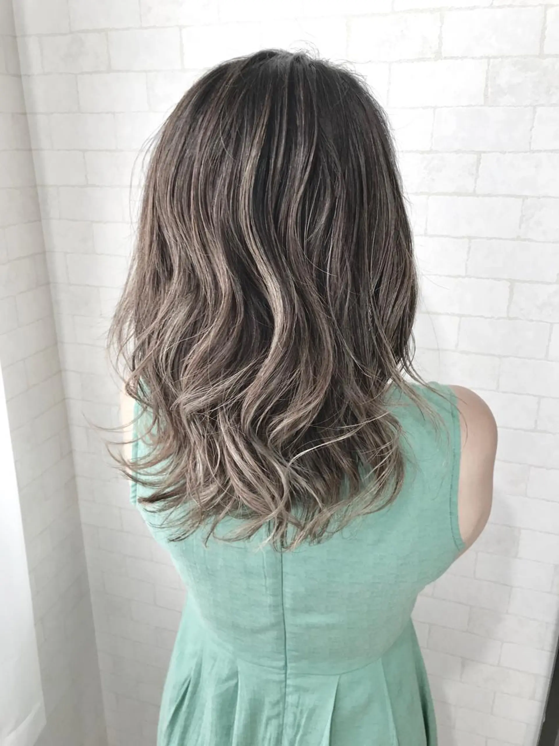 セミロング 神野 雅樹のヘアスタイル