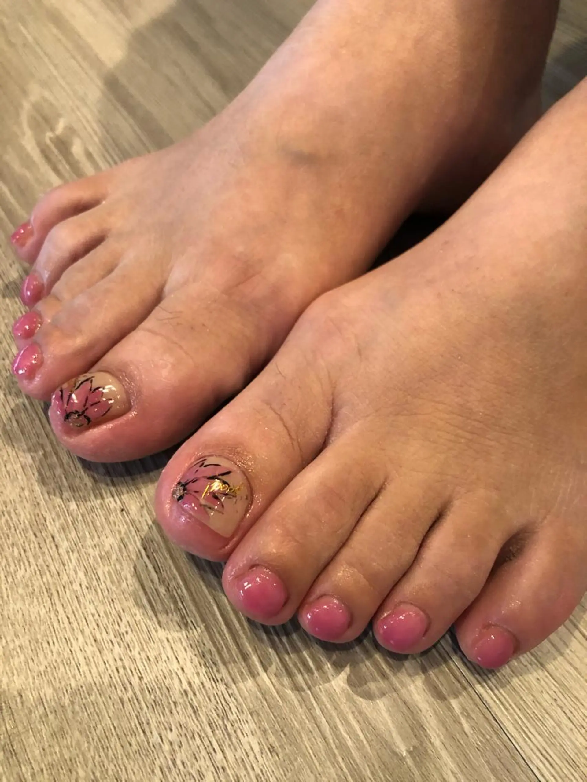 ネイル iiloo aromaworksのネイルデザイン