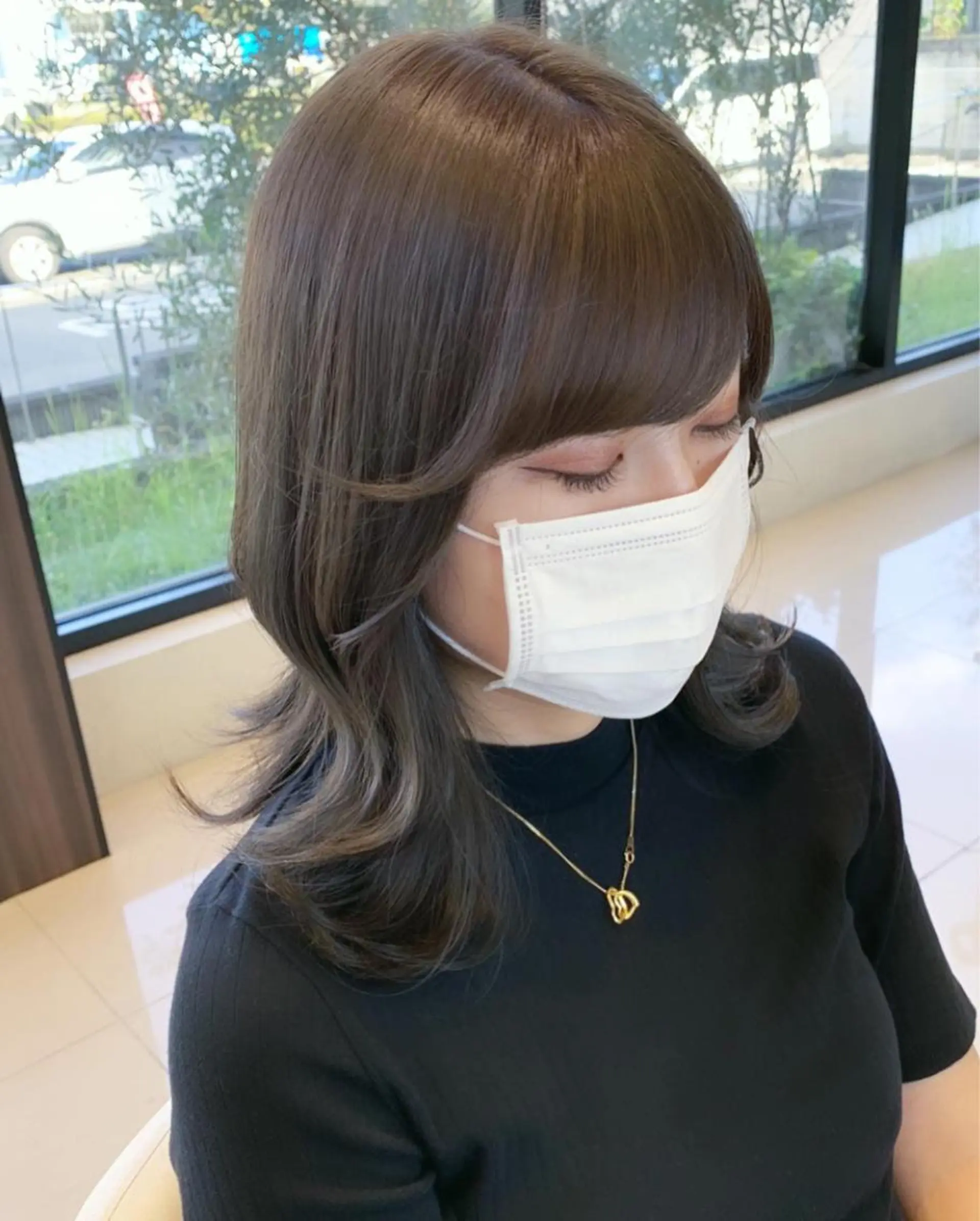 ミディアム カラー ブリーチ 透明感カラー グレージュ ブリーチなしカラー カット ヘアカラー トリートメント 古畑 佑悟のヘアスタイル