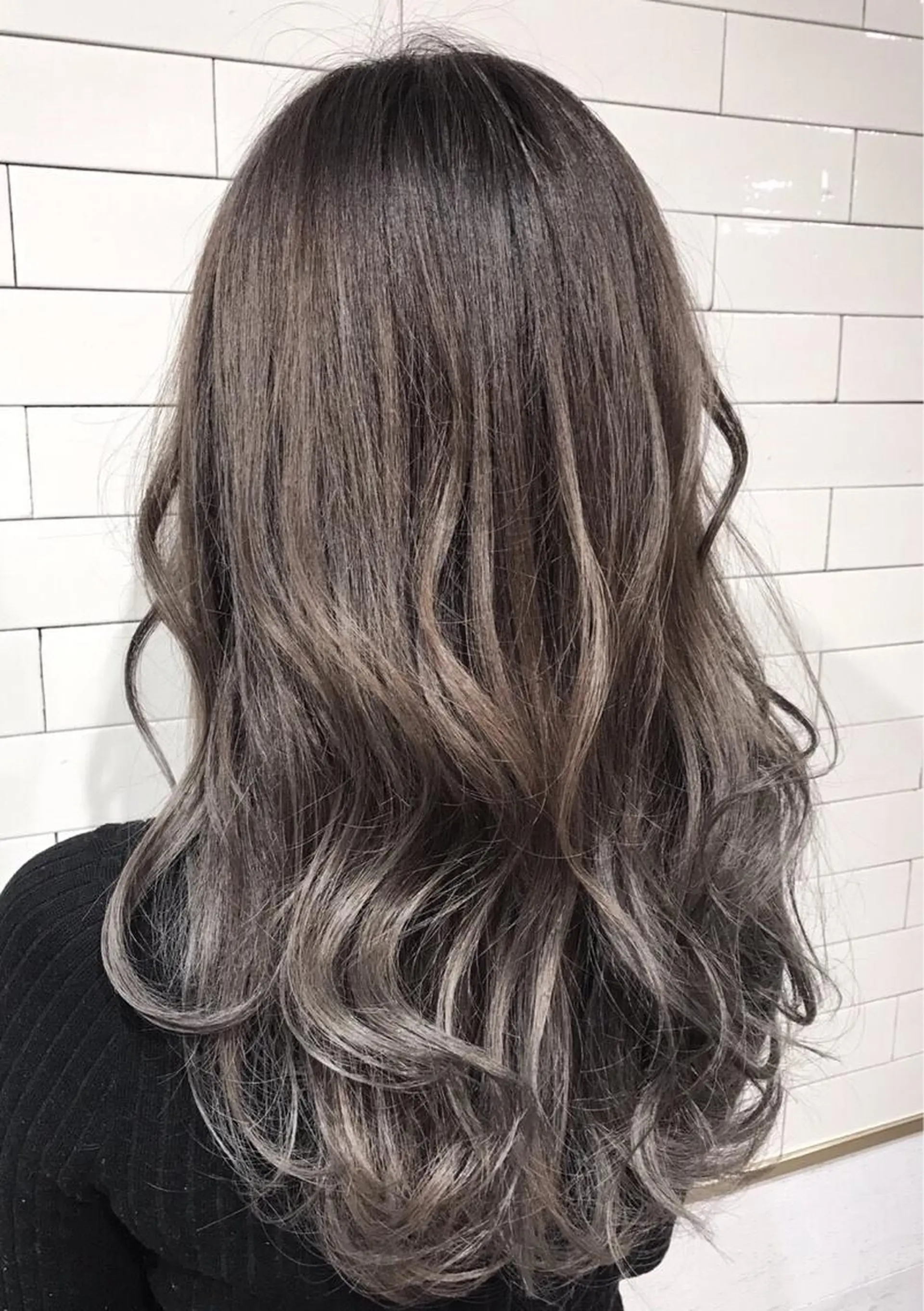 ロング カラー ヘアカラー トリートメント 土谷 敦郎のヘアスタイル