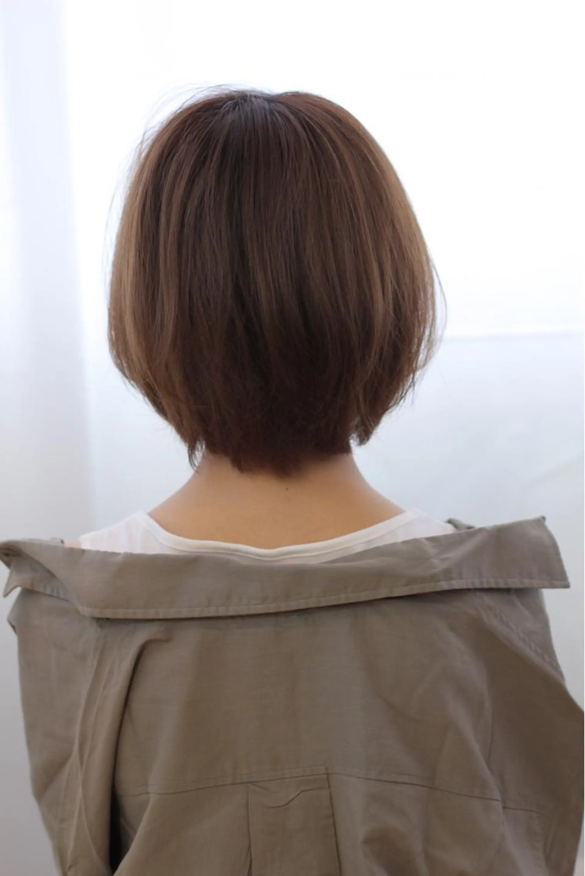 ショート カラー 透明感カラー⭐️ 田嶋麗奈のヘアスタイル