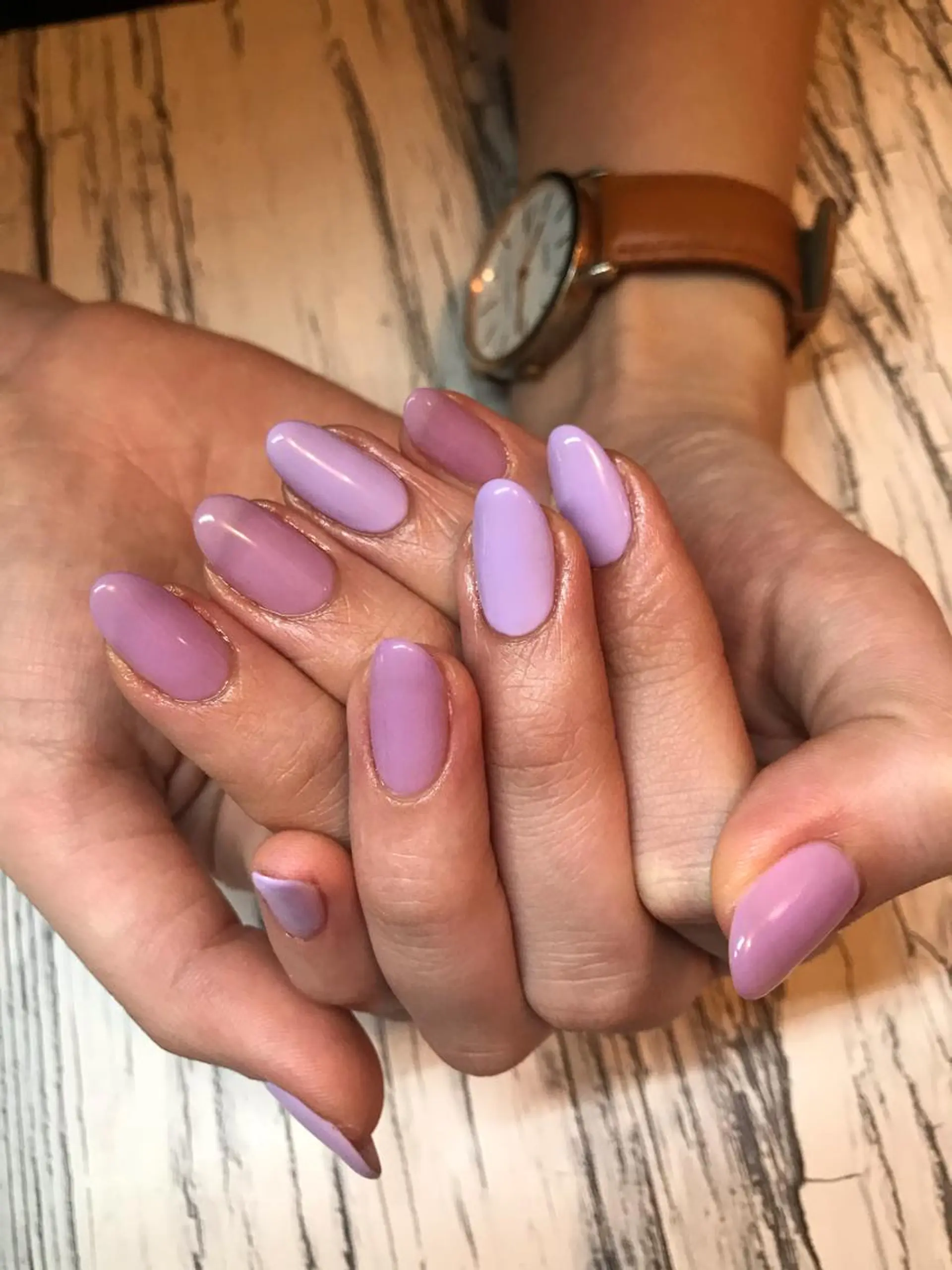 ネイル パープル atelier chic+所属・atelier chic+のネイルデザイン