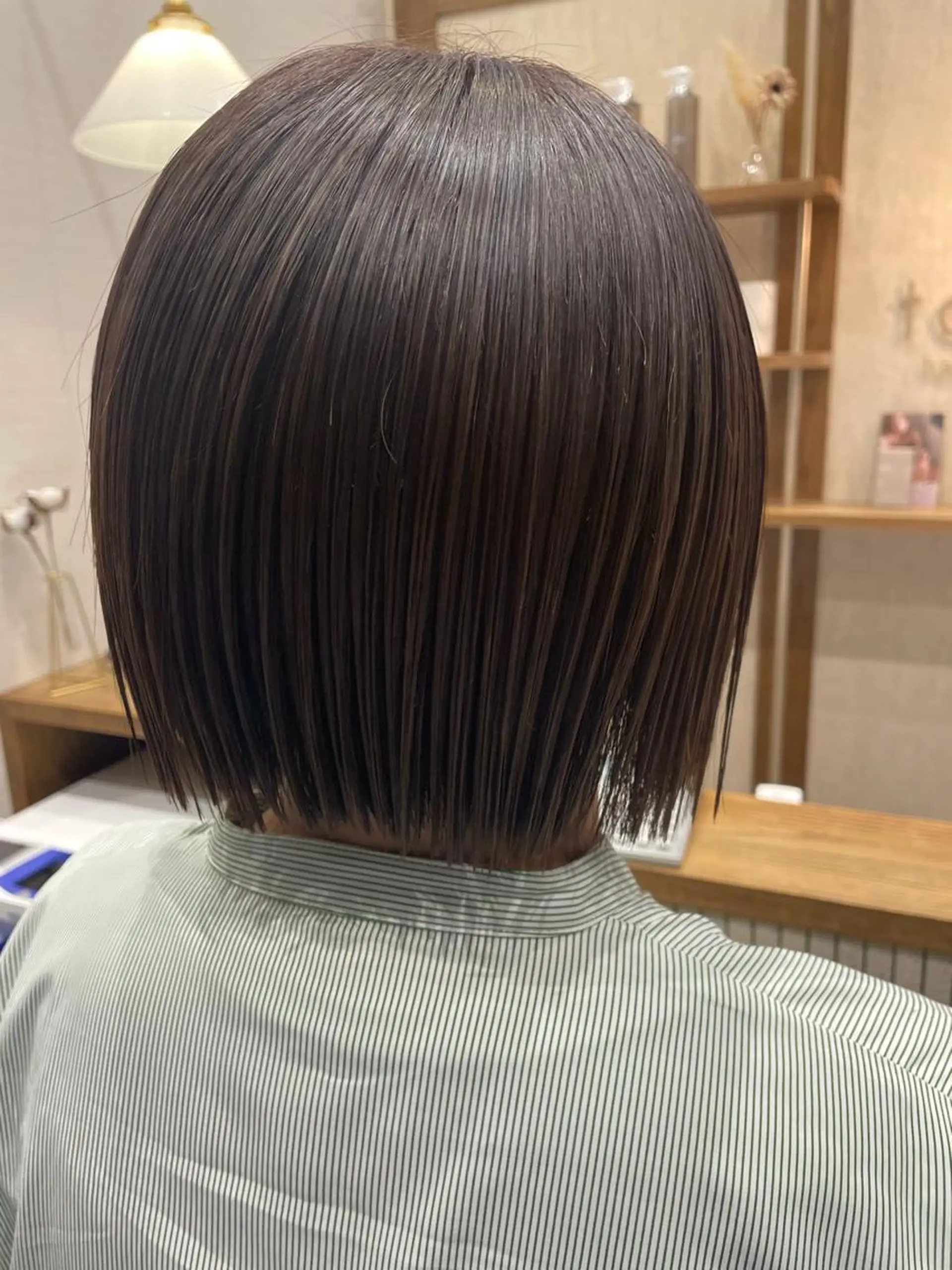 ショート カット 荒木 理緒のヘアスタイル